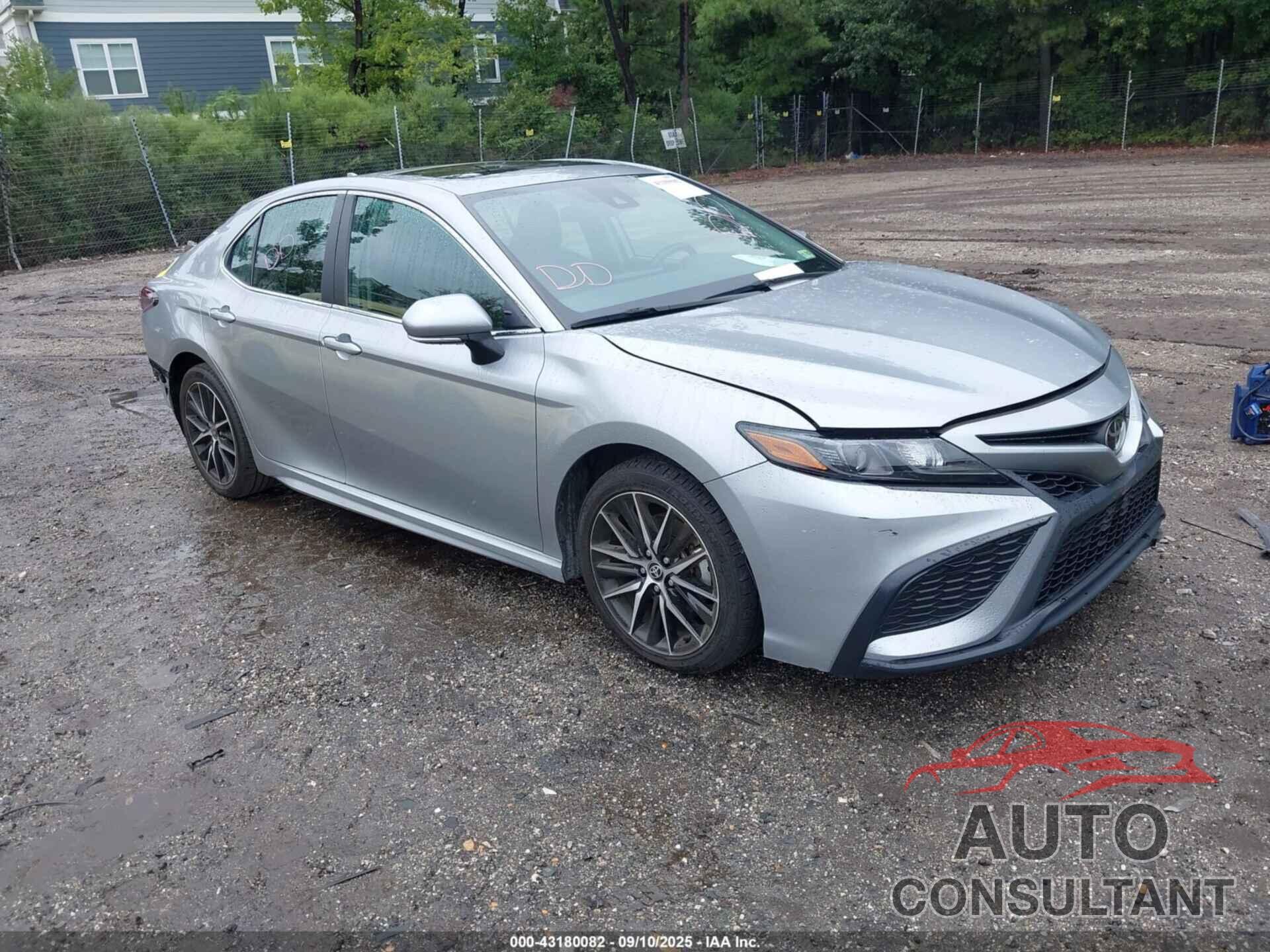 TOYOTA CAMRY 2024 - 4T1G11AK9RU856321