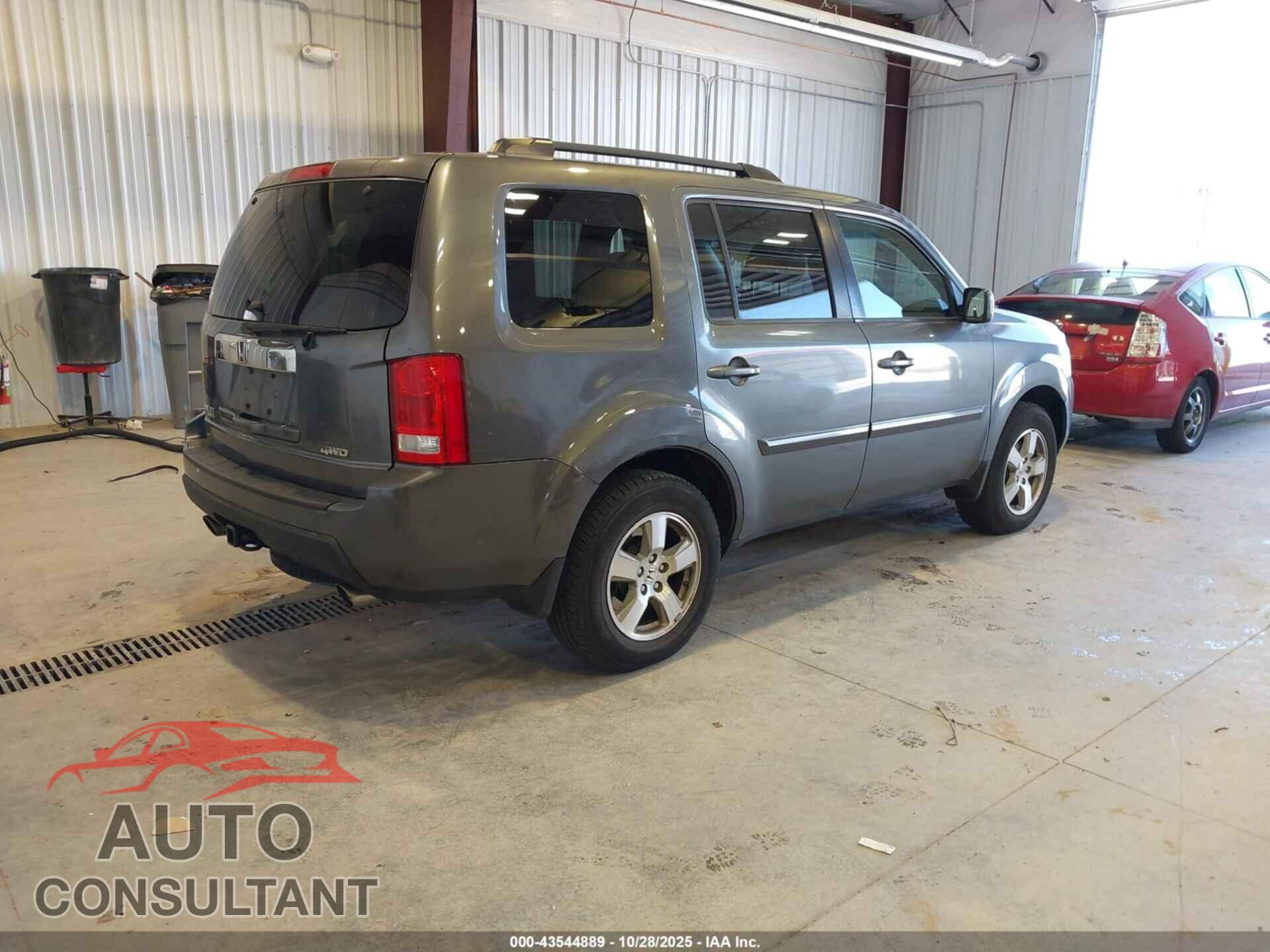 HONDA PILOT 2011 - 5FNYF4H56BB092437