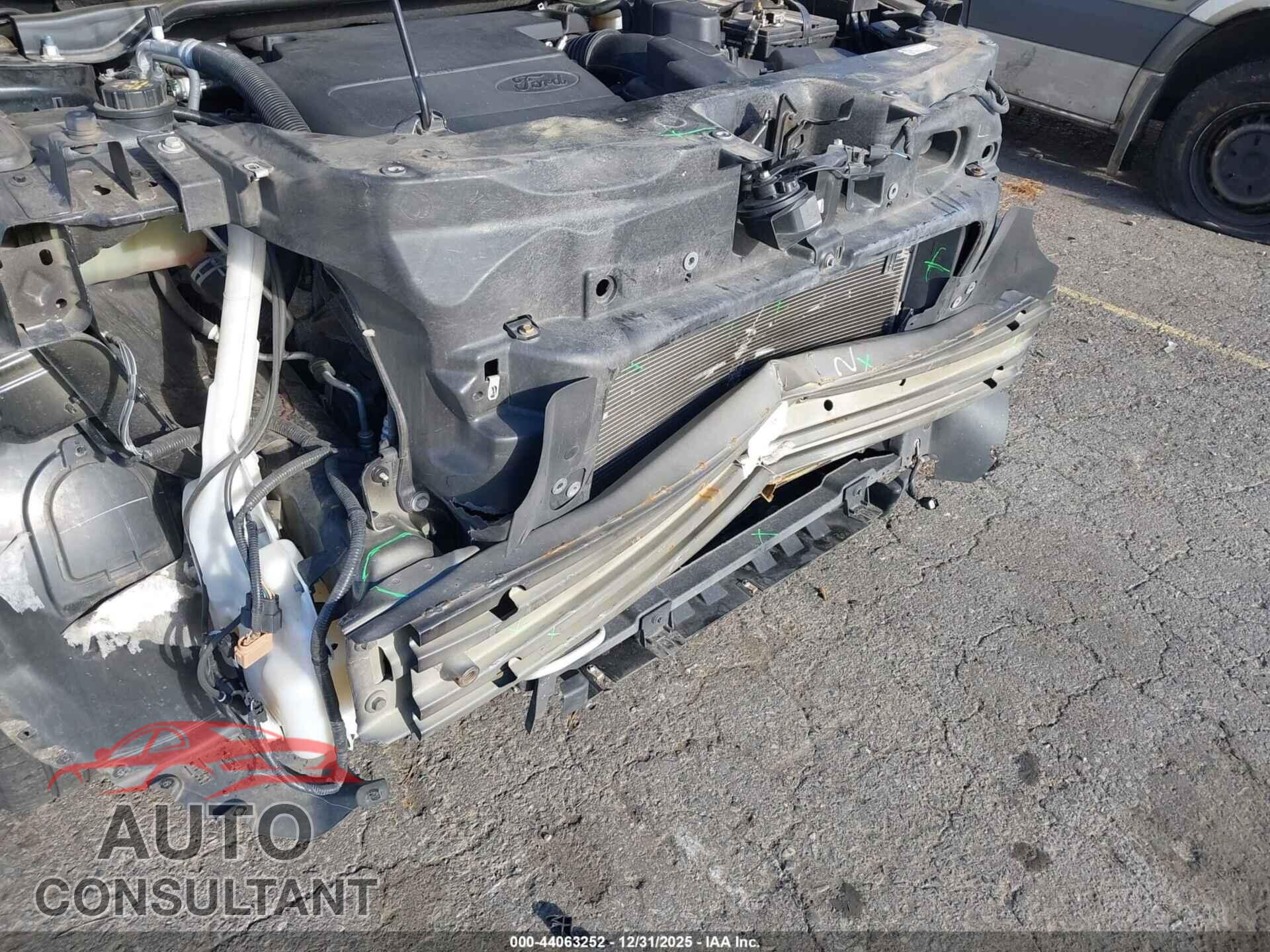 FORD EXPLORER 2017 - 1FM5K8D88HGD82257
