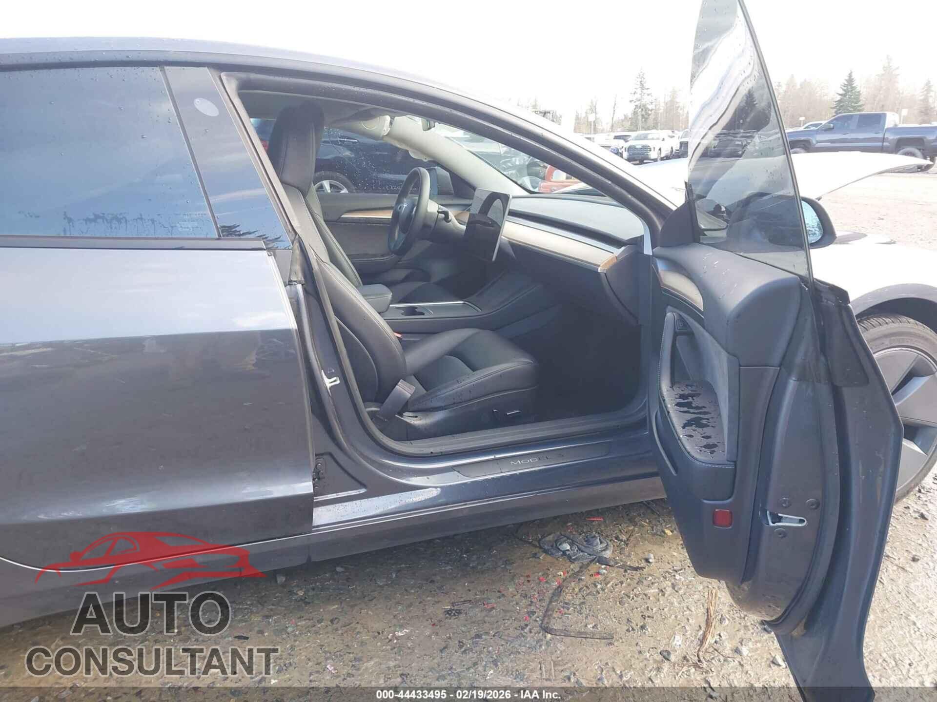 TESLA MODEL 3 2023 - 5YJ3E1EA5PF668216