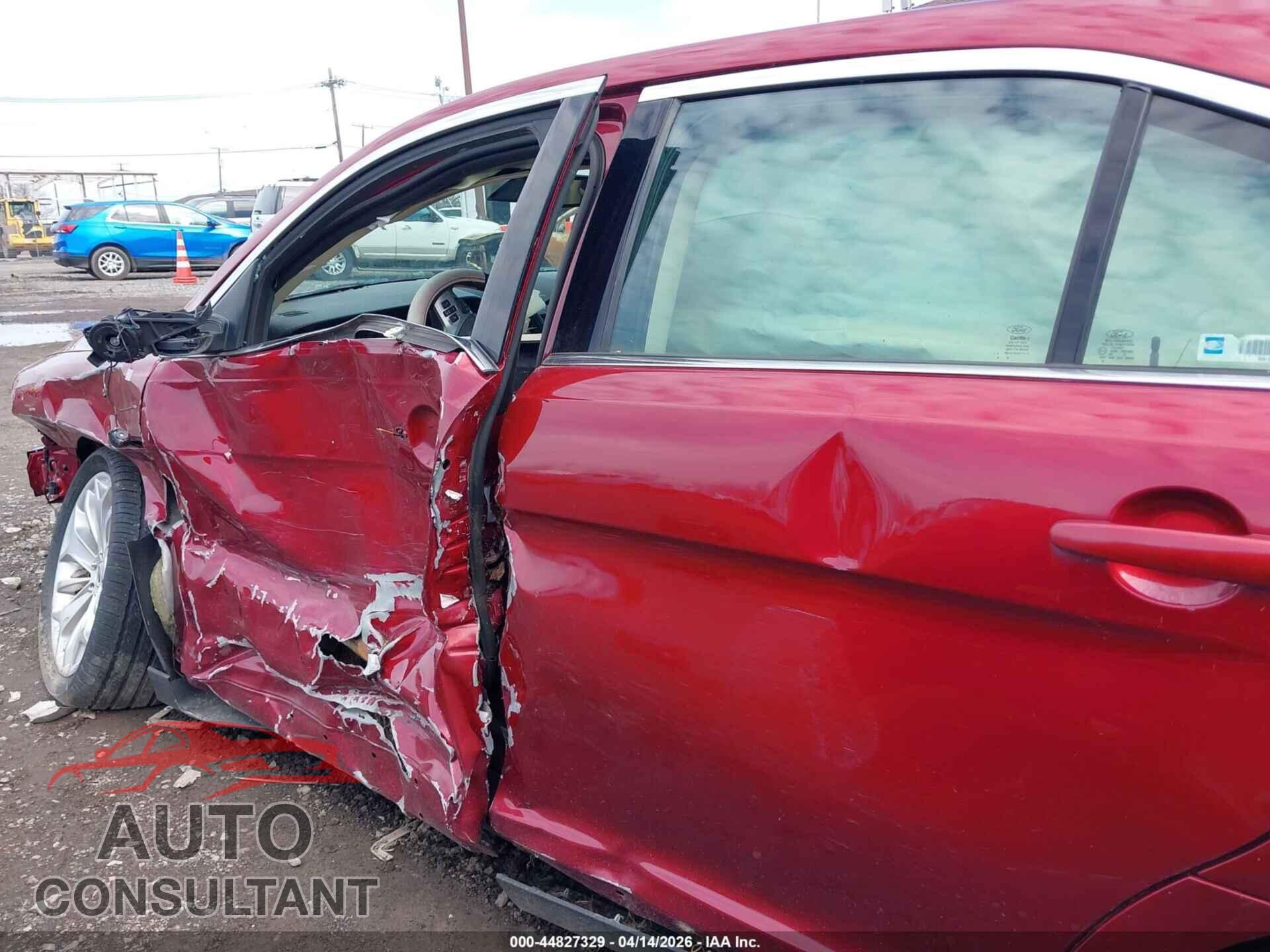 FORD TAURUS 2019 - 1FAHP2F8XKG118211