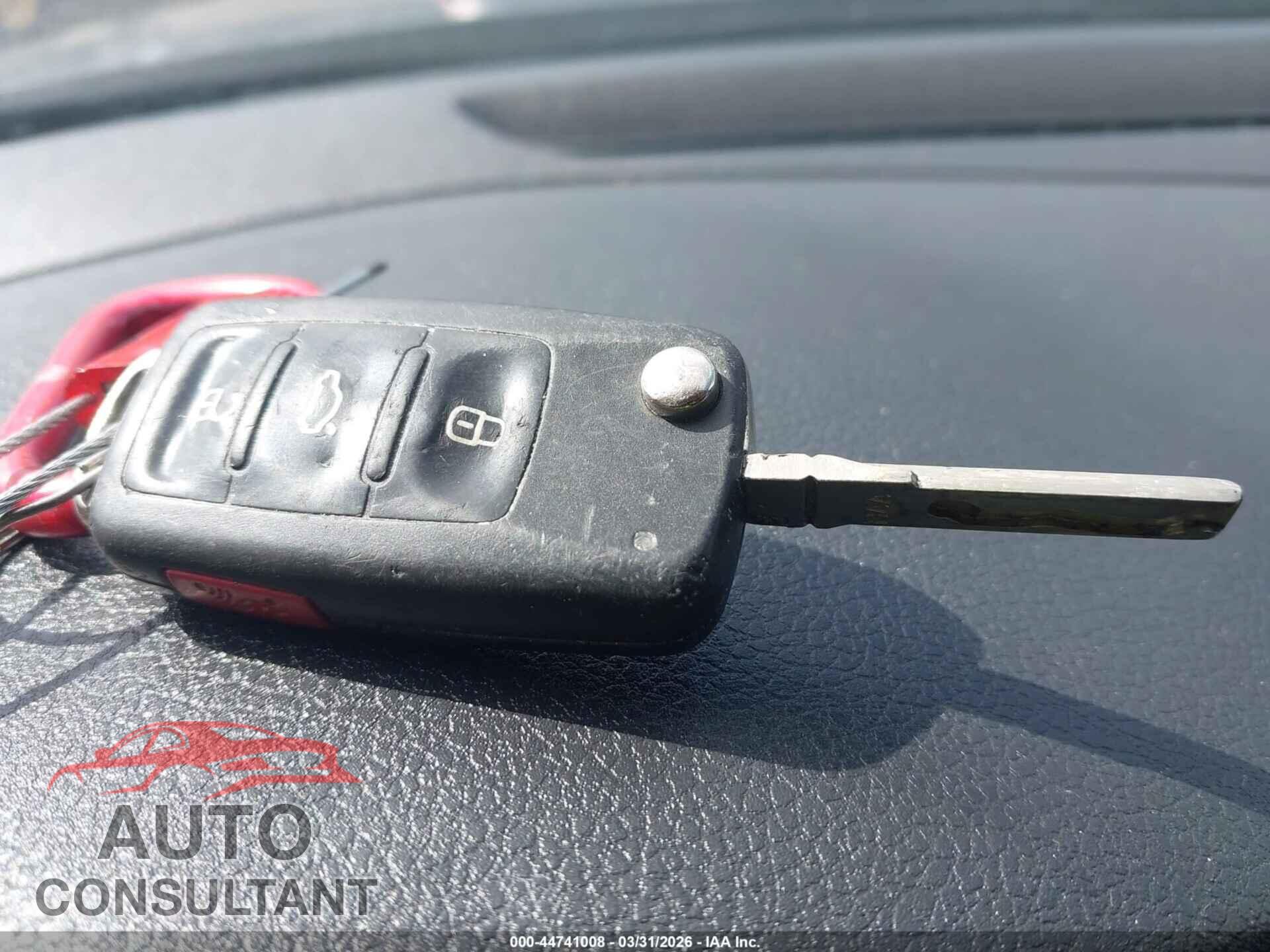 VOLKSWAGEN JETTA 2017 - 3VW2B7AJ9HM212484