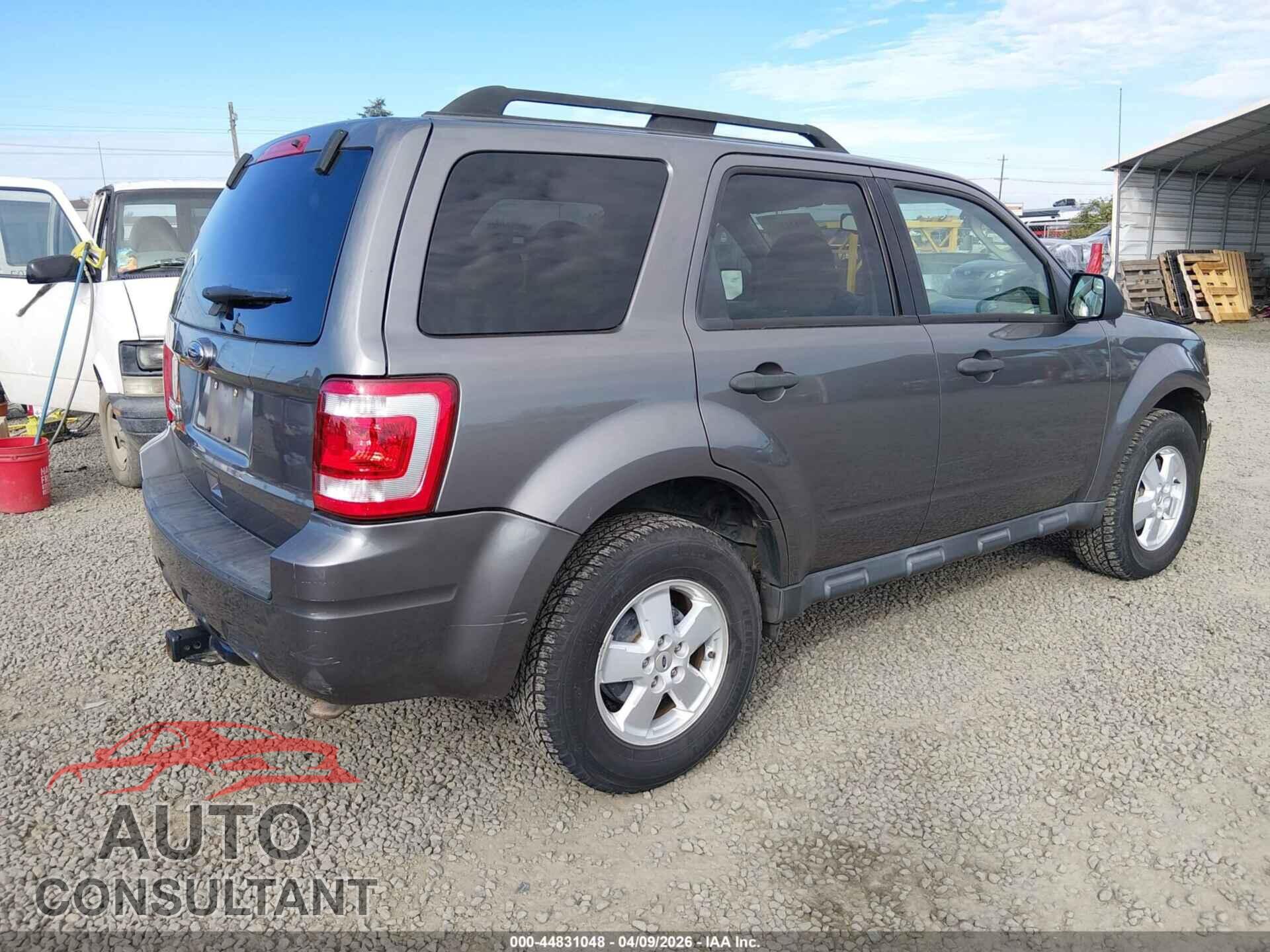 FORD ESCAPE 2010 - 1FMCU9D71AKC89520