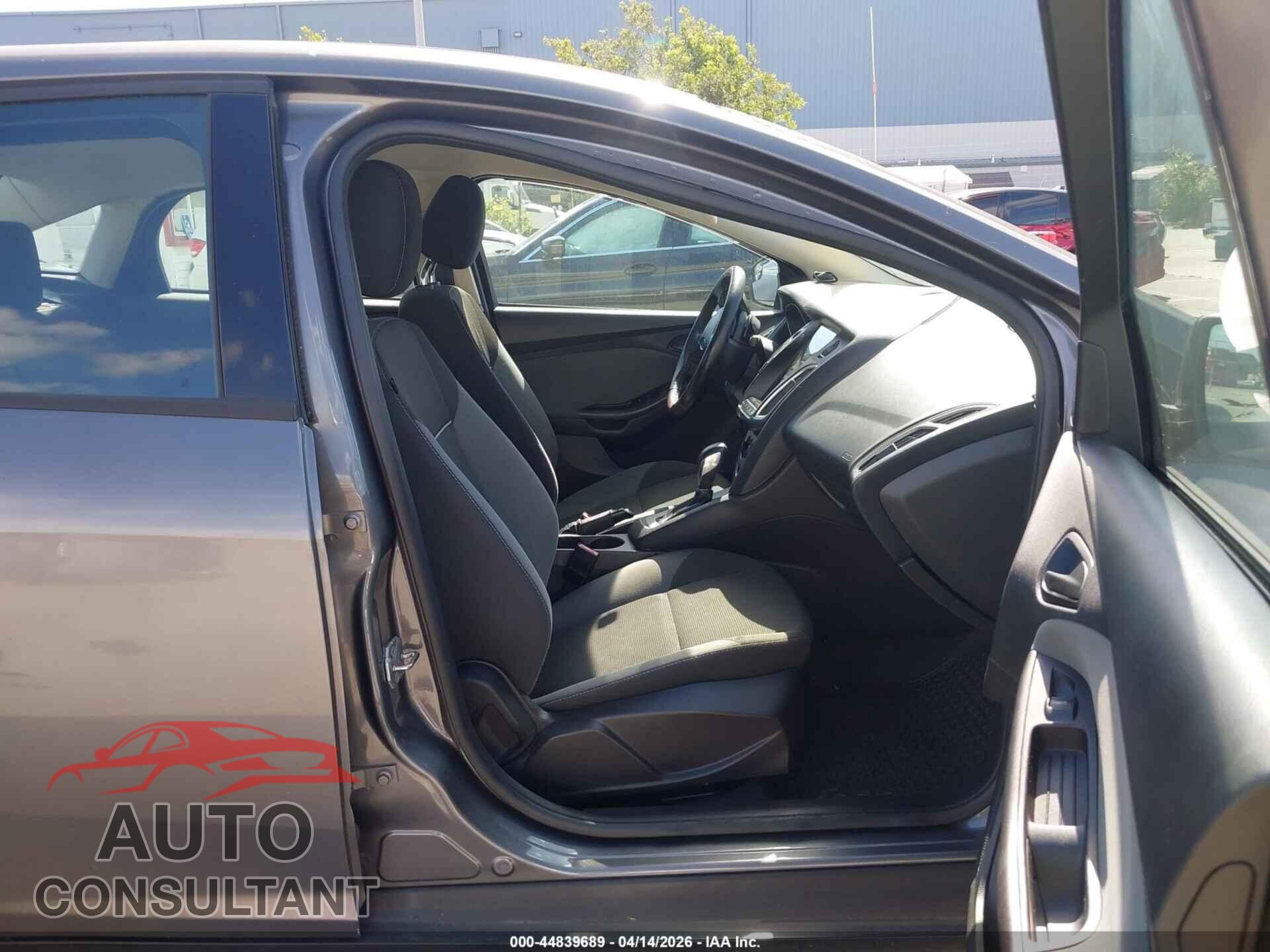 FORD FOCUS 2012 - 1FAHP3F25CL184661