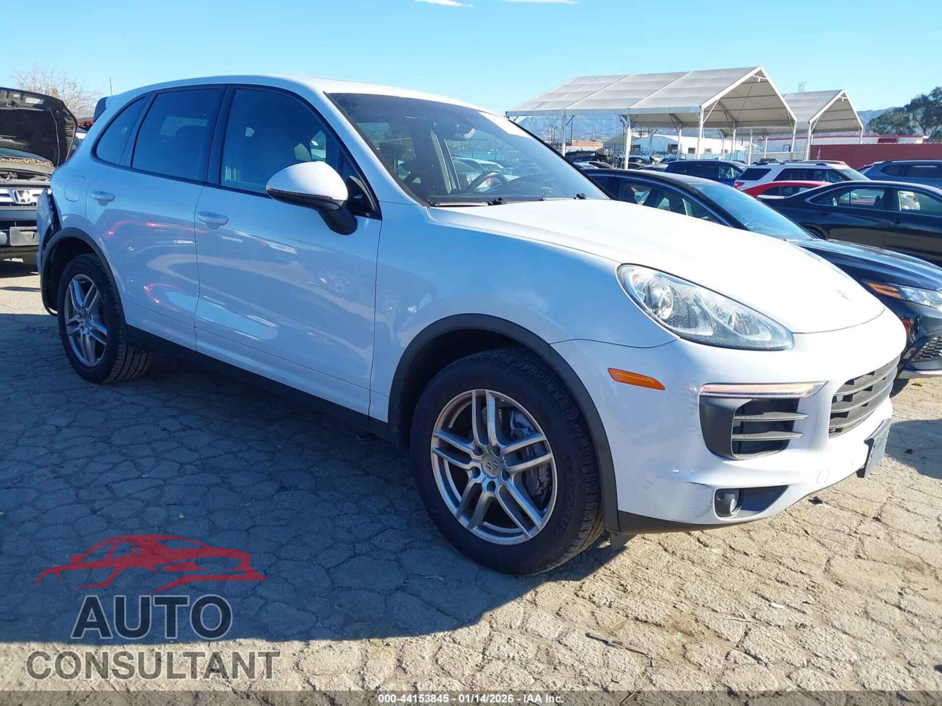PORSCHE CAYENNE 2016 - WP1AA2A22GLA08217
