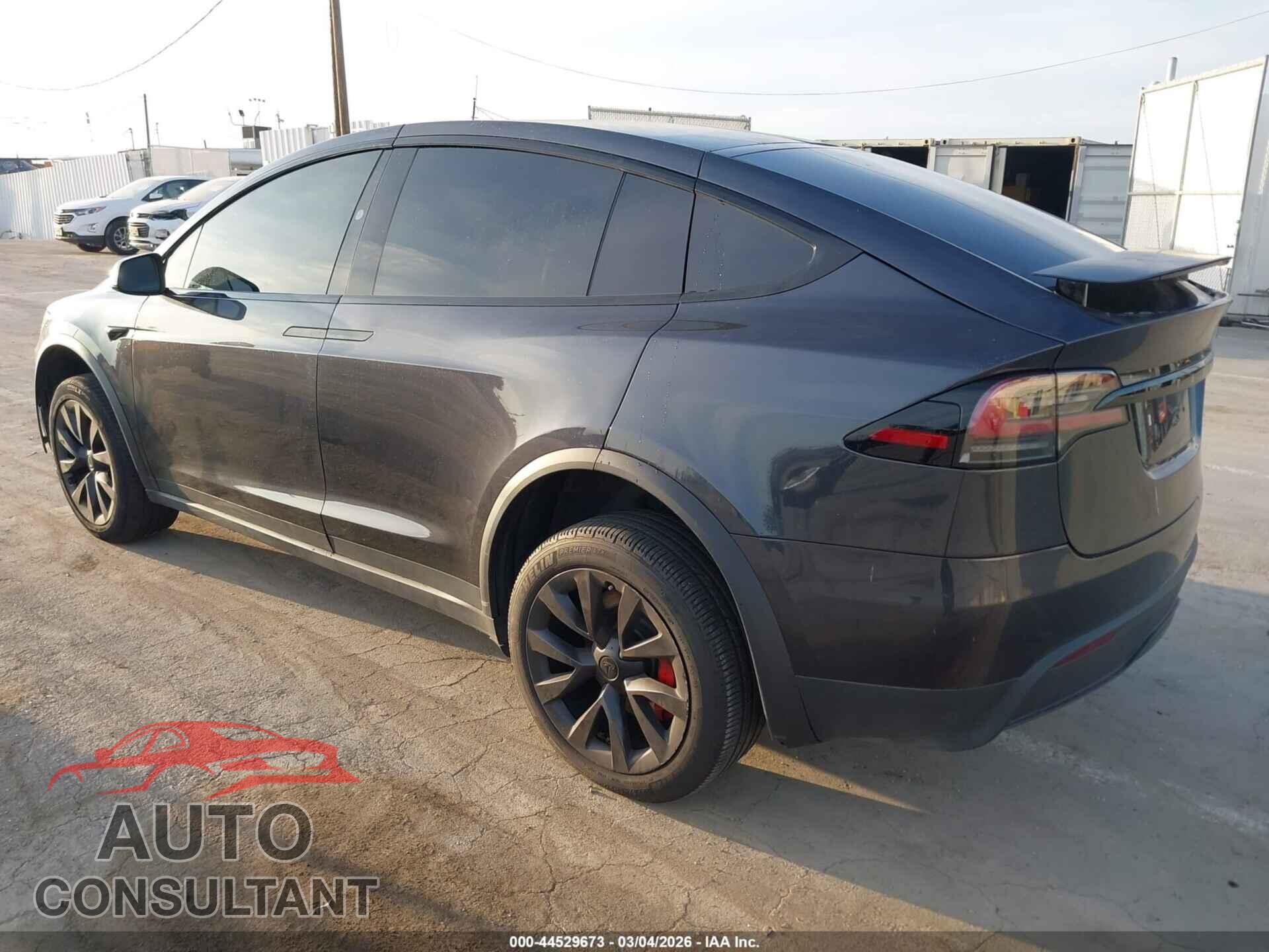 TESLA MODEL X 2023 - 7SAXCBE64PF422737