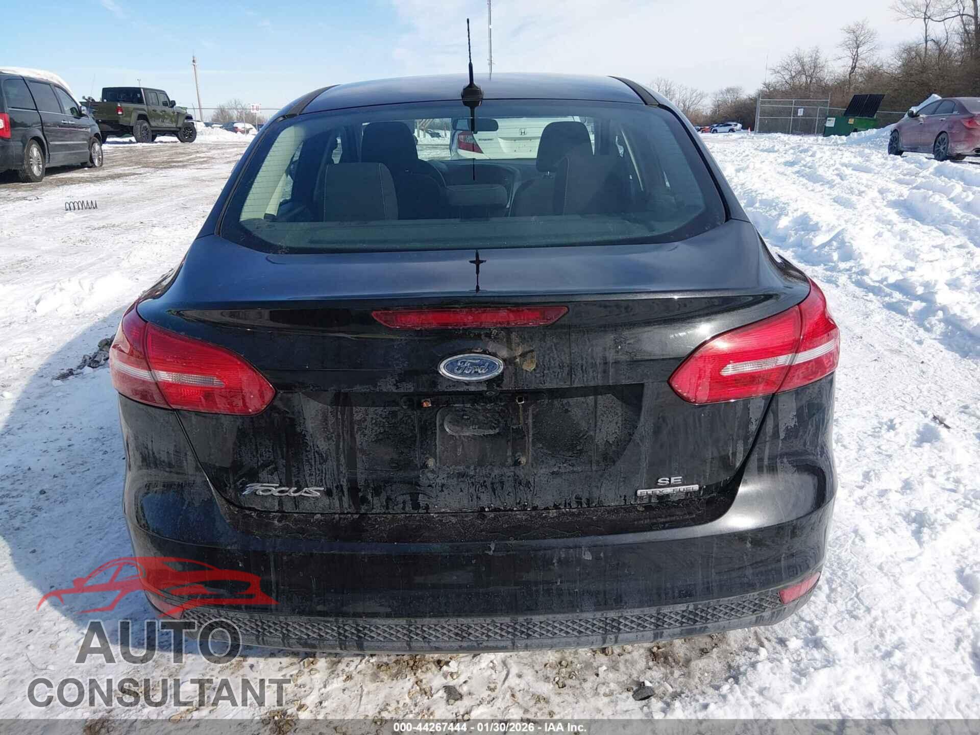FORD FOCUS 2015 - 1FADP3F26FL373130