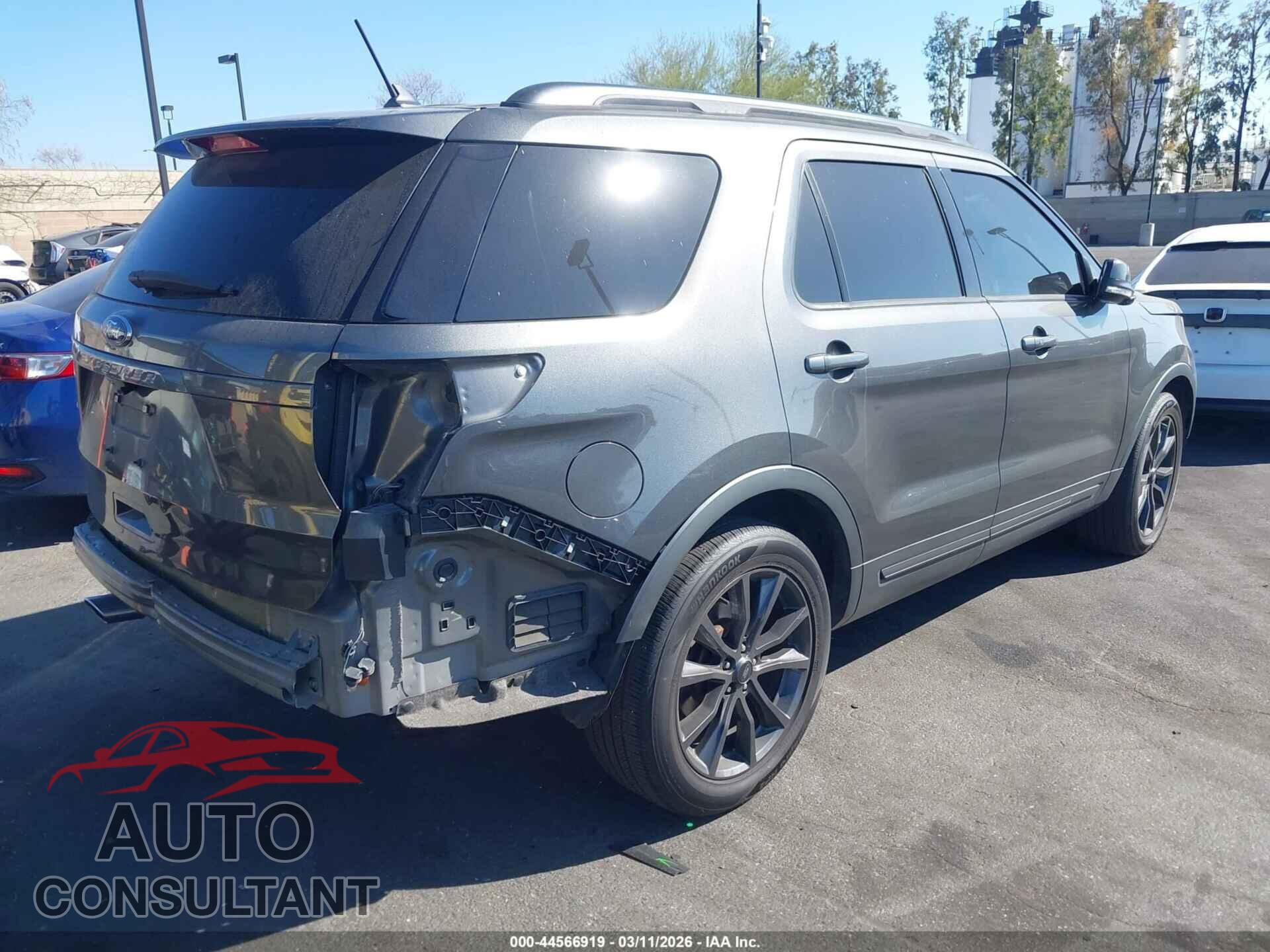 FORD EXPLORER 2018 - 1FM5K7D82JGB65626