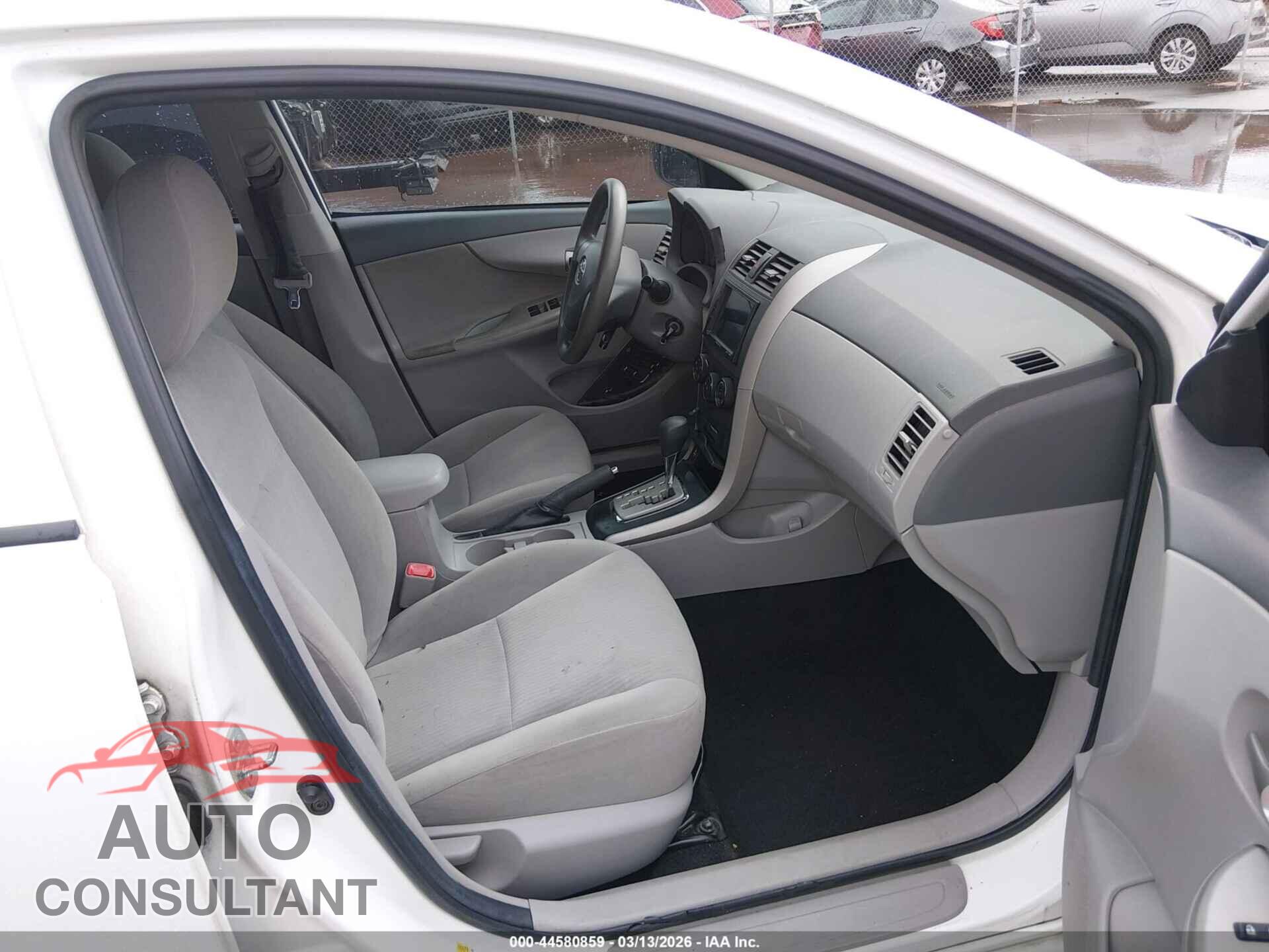 TOYOTA COROLLA 2010 - 2T1BU4EEXAC524059