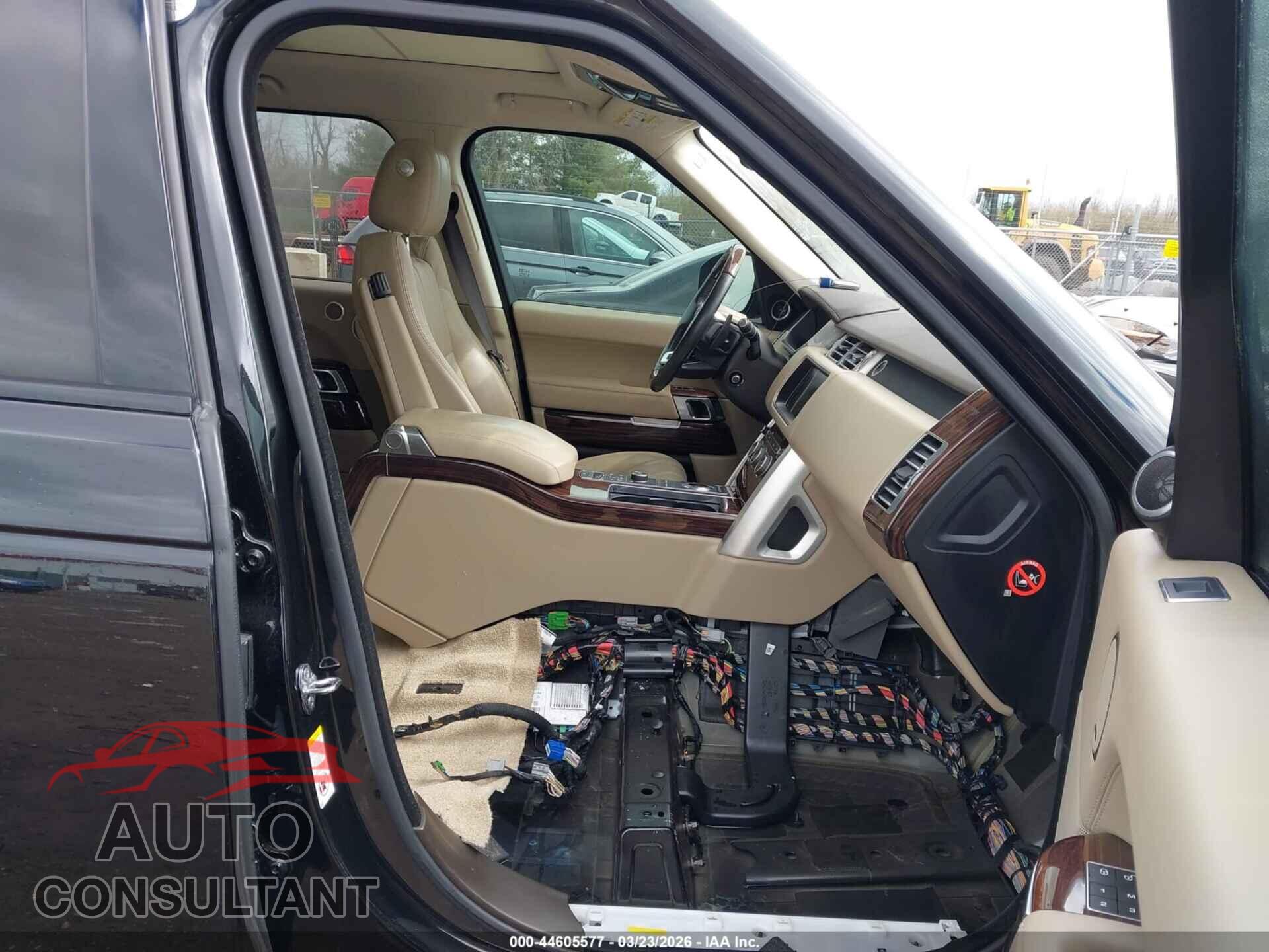 LAND ROVER RANGE ROVER 2017 - SALGS2FV3HA352902