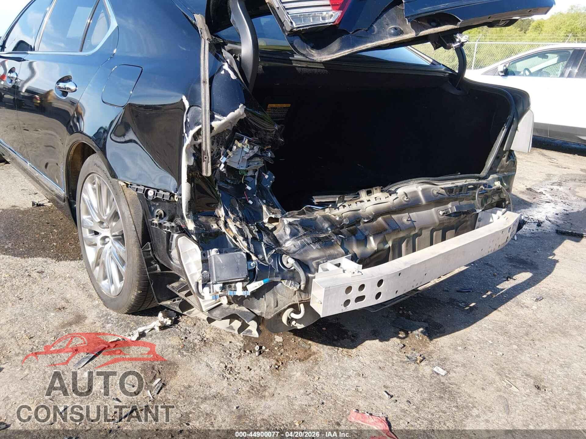 LEXUS LS 460 2015 - JTHBL5EF0F5136102