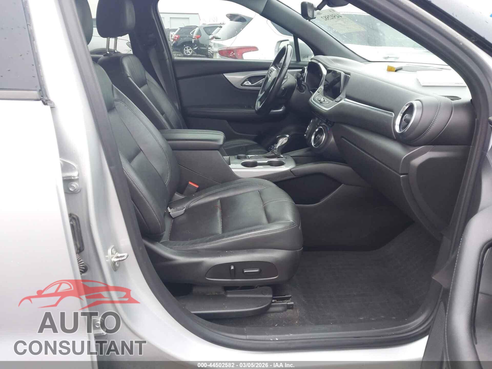 CHEVROLET BLAZER 2020 - 3GNKBDRS4LS536680
