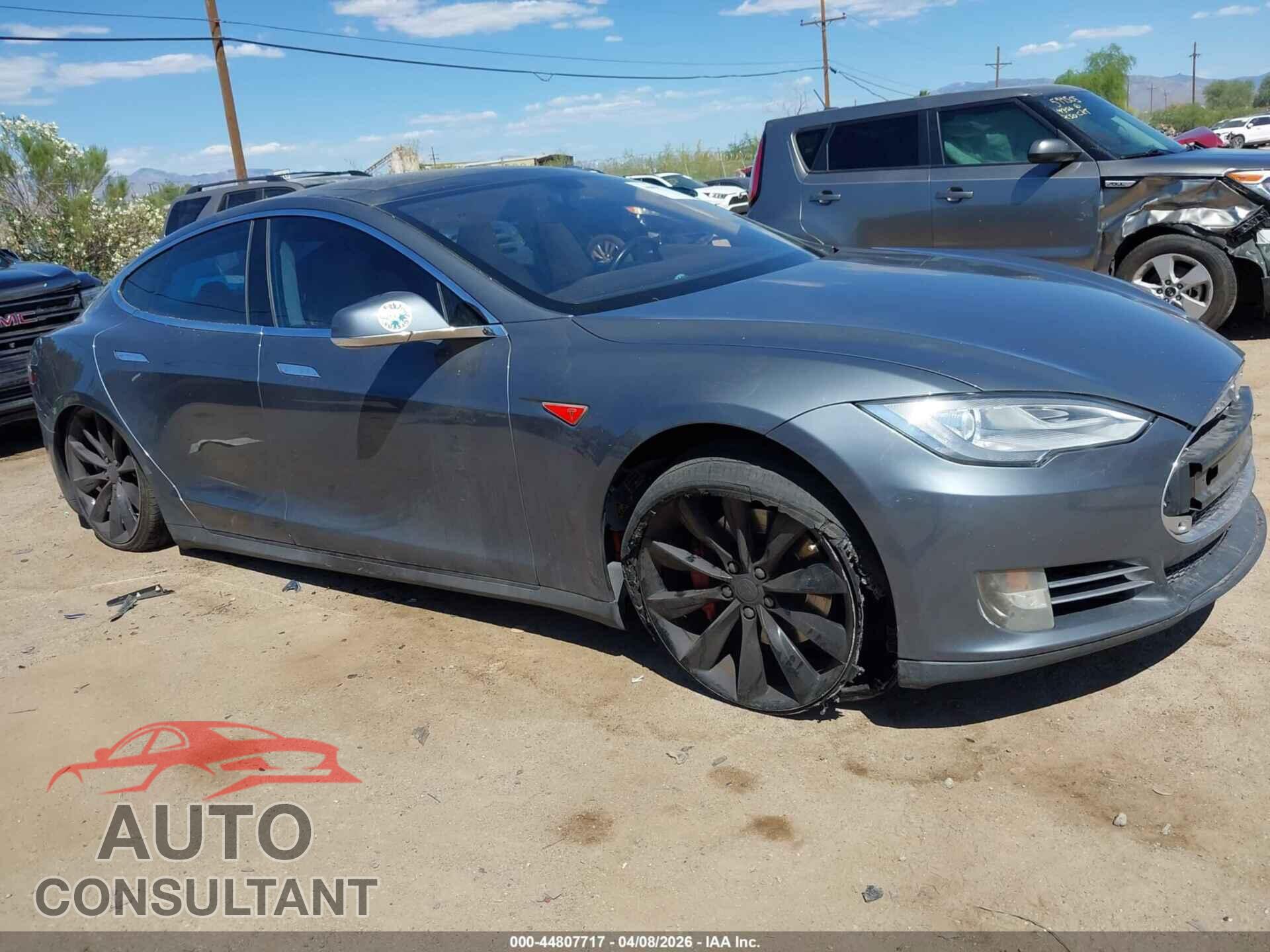 TESLA MODEL S 2013 - 5YJSA1BG2DFP08330