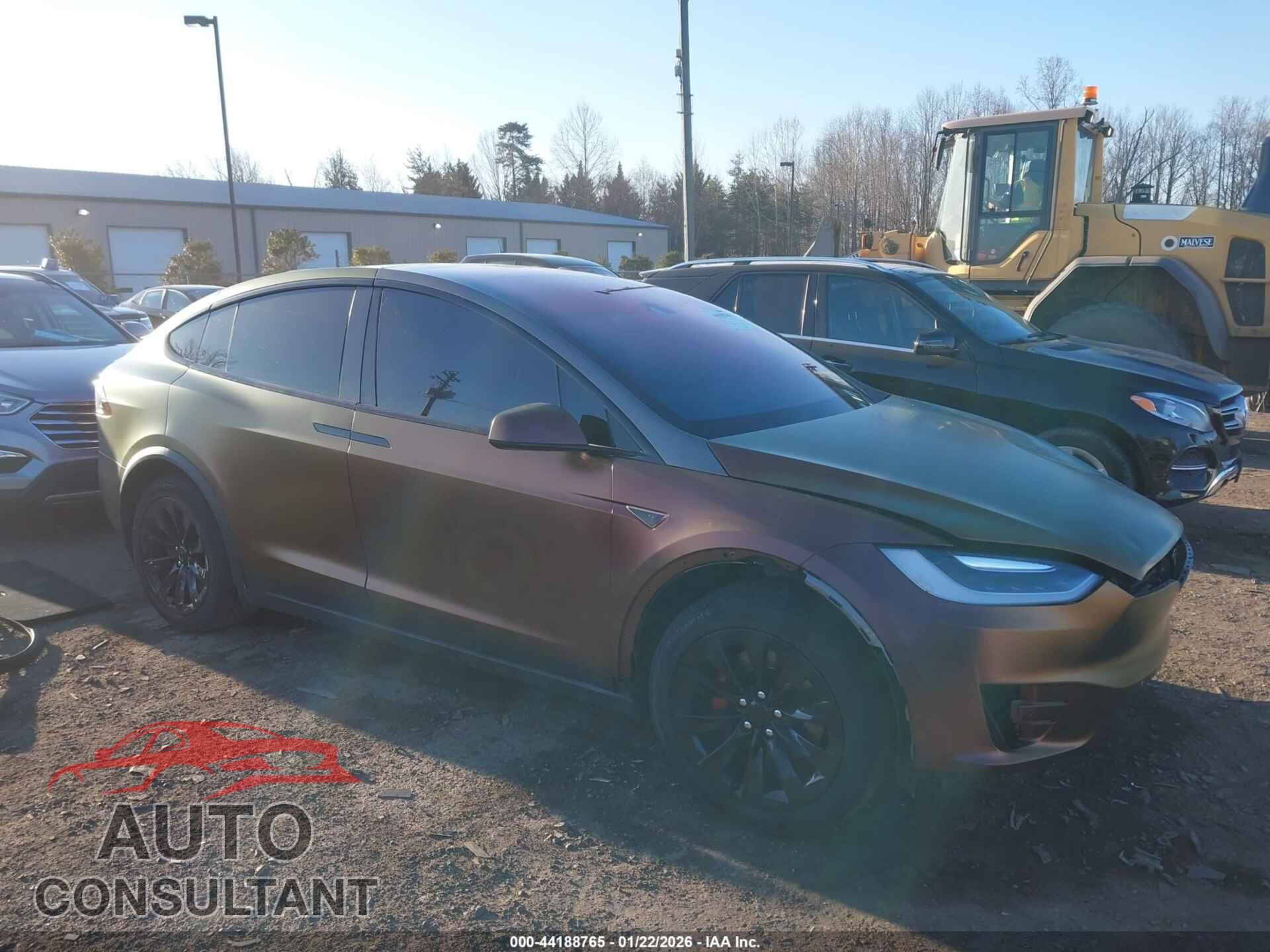 TESLA MODEL X 2016 - 5YJXCBE21GF019065