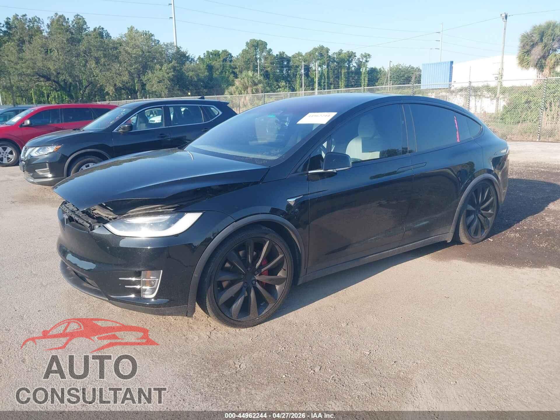 TESLA MODEL X 2018 - 5YJXCBE44JF138091