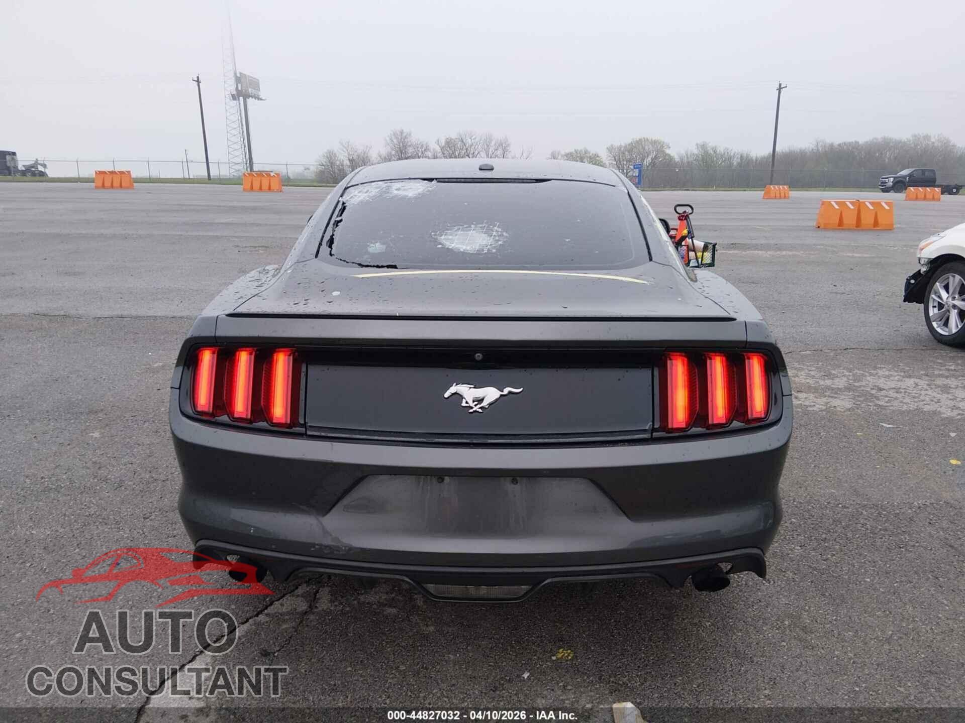 FORD MUSTANG 2015 - 1FA6P8TH8F5299714