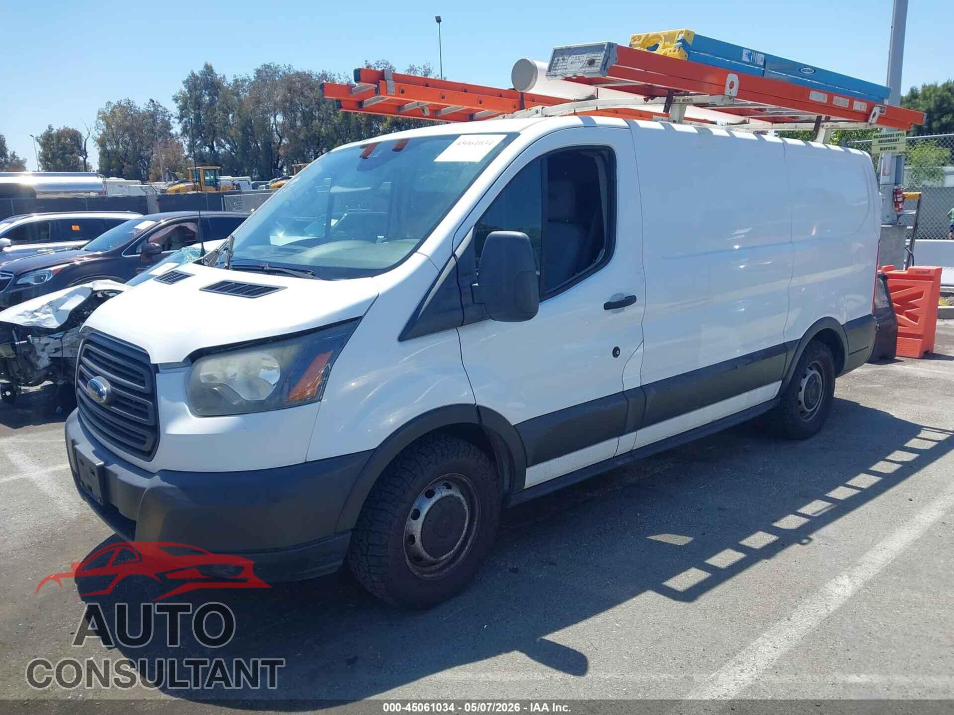 FORD TRANSIT-150 2017 - 1FTYE1YM4HKB37900