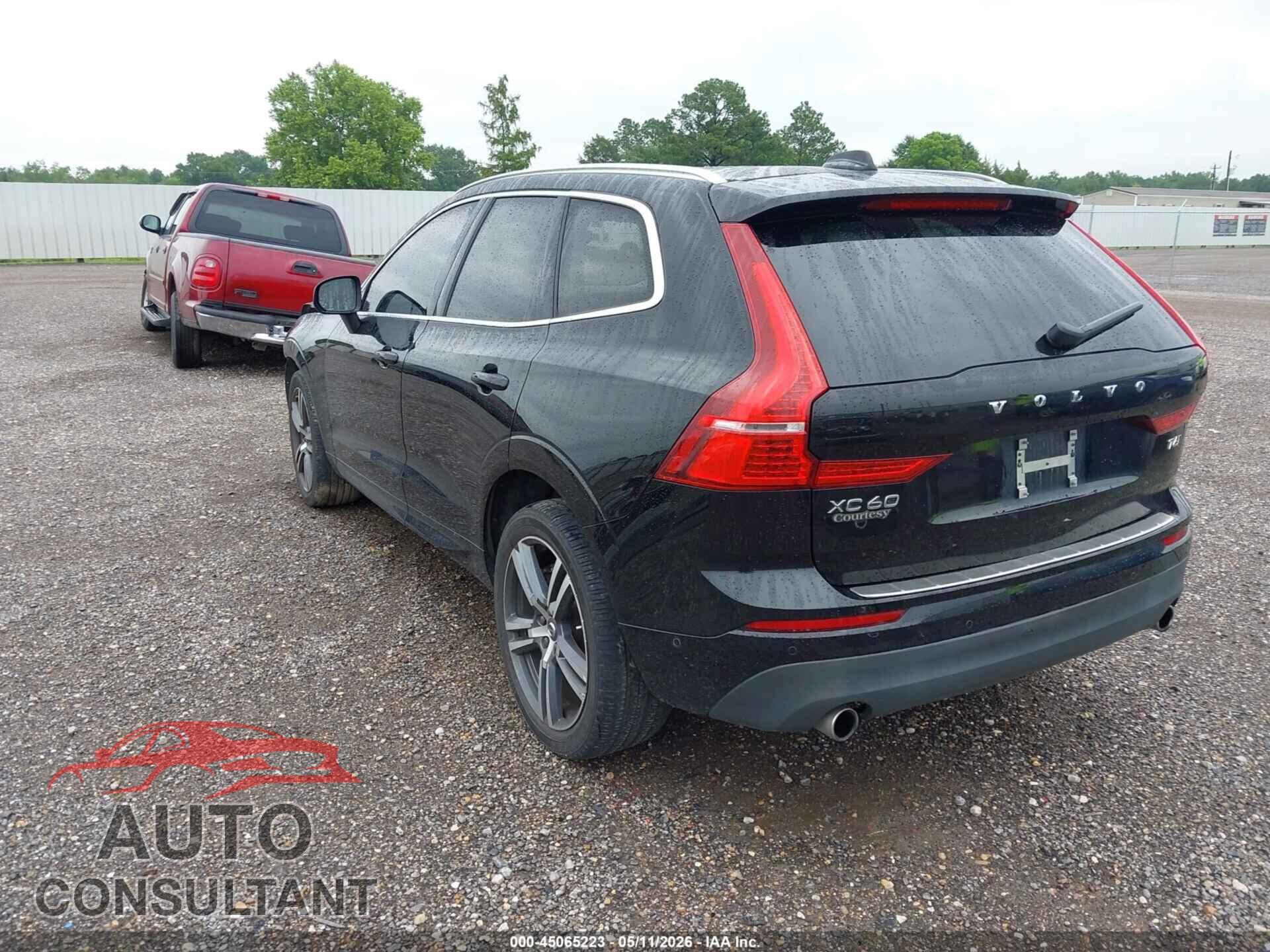VOLVO XC60 2018 - LYVA22RKXJB117409