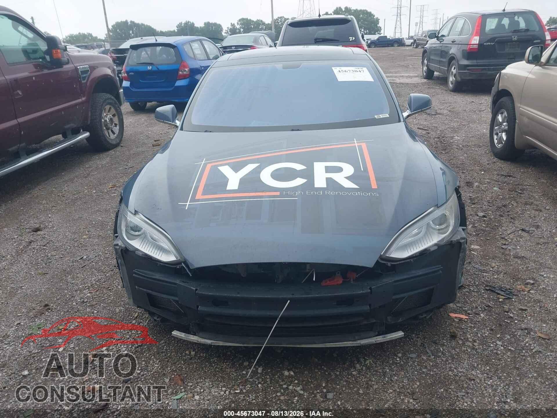 TESLA MODEL S 2013 - 5YJSA1AG4DFP04832