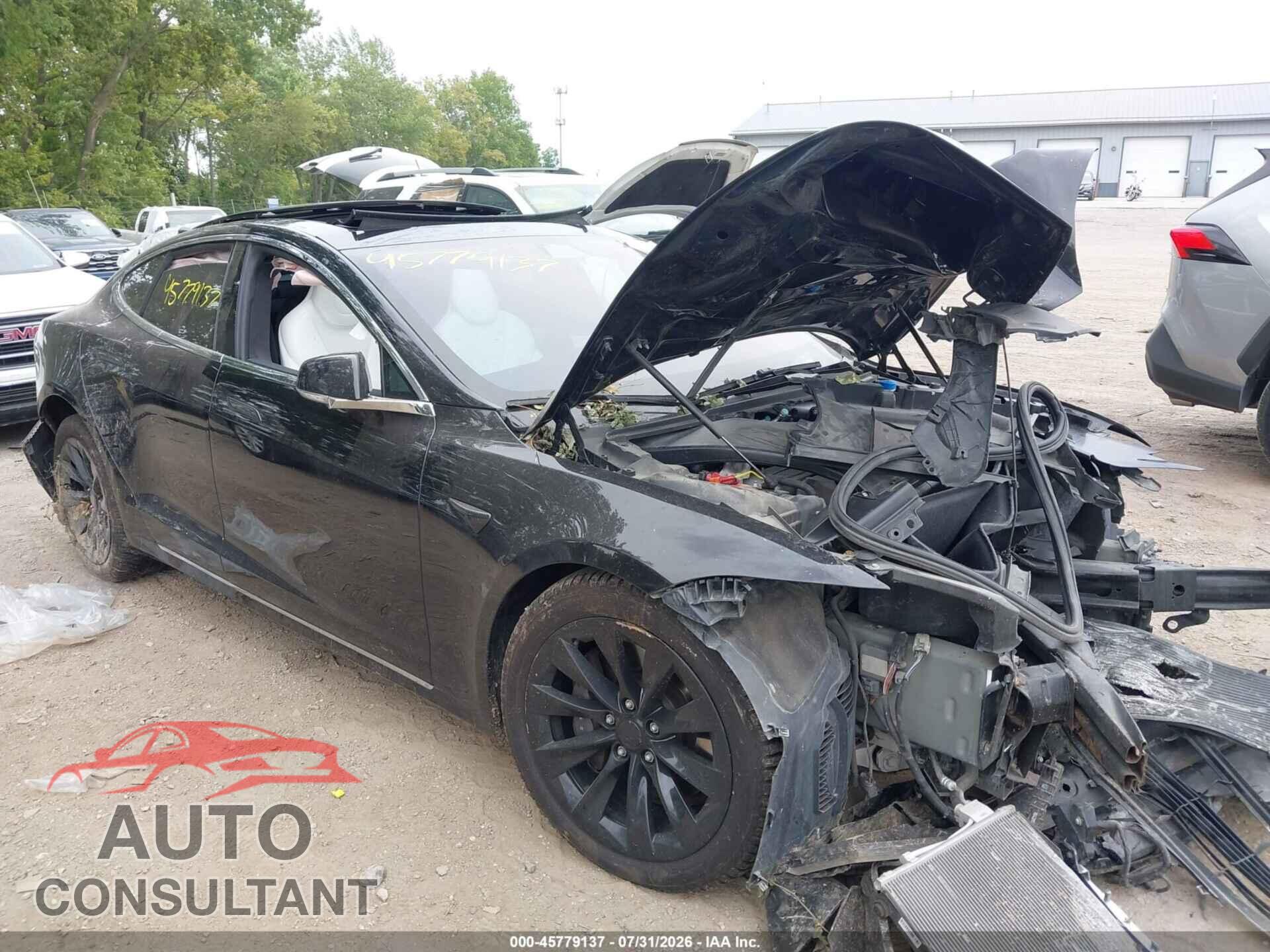 TESLA MODEL S 2018 - 5YJSA1E26JF257219