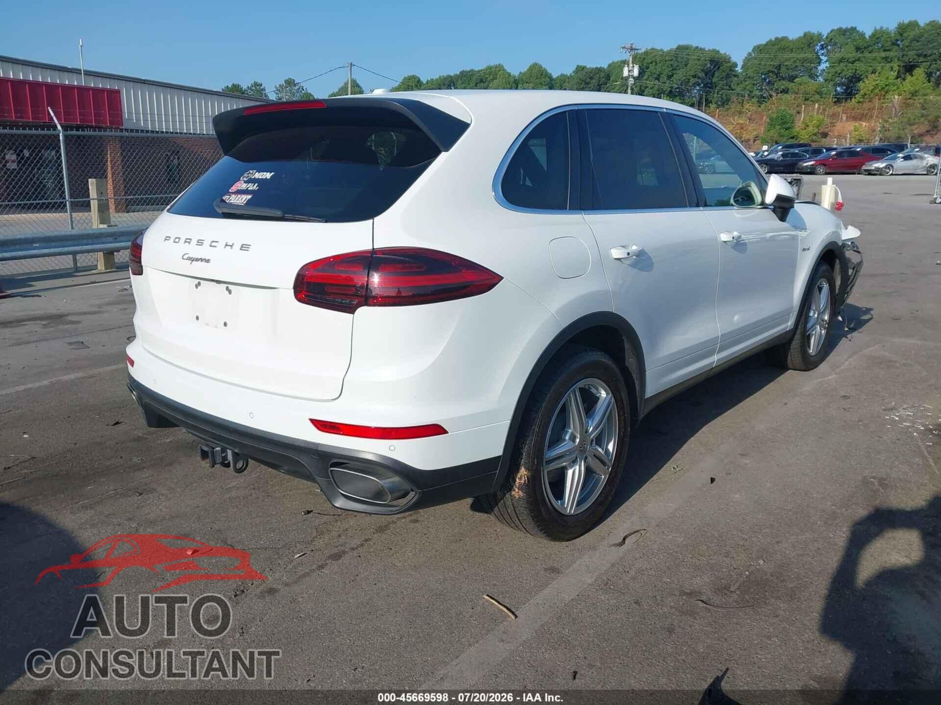 PORSCHE CAYENNE 2016 - WP1AF2A25GLA40306