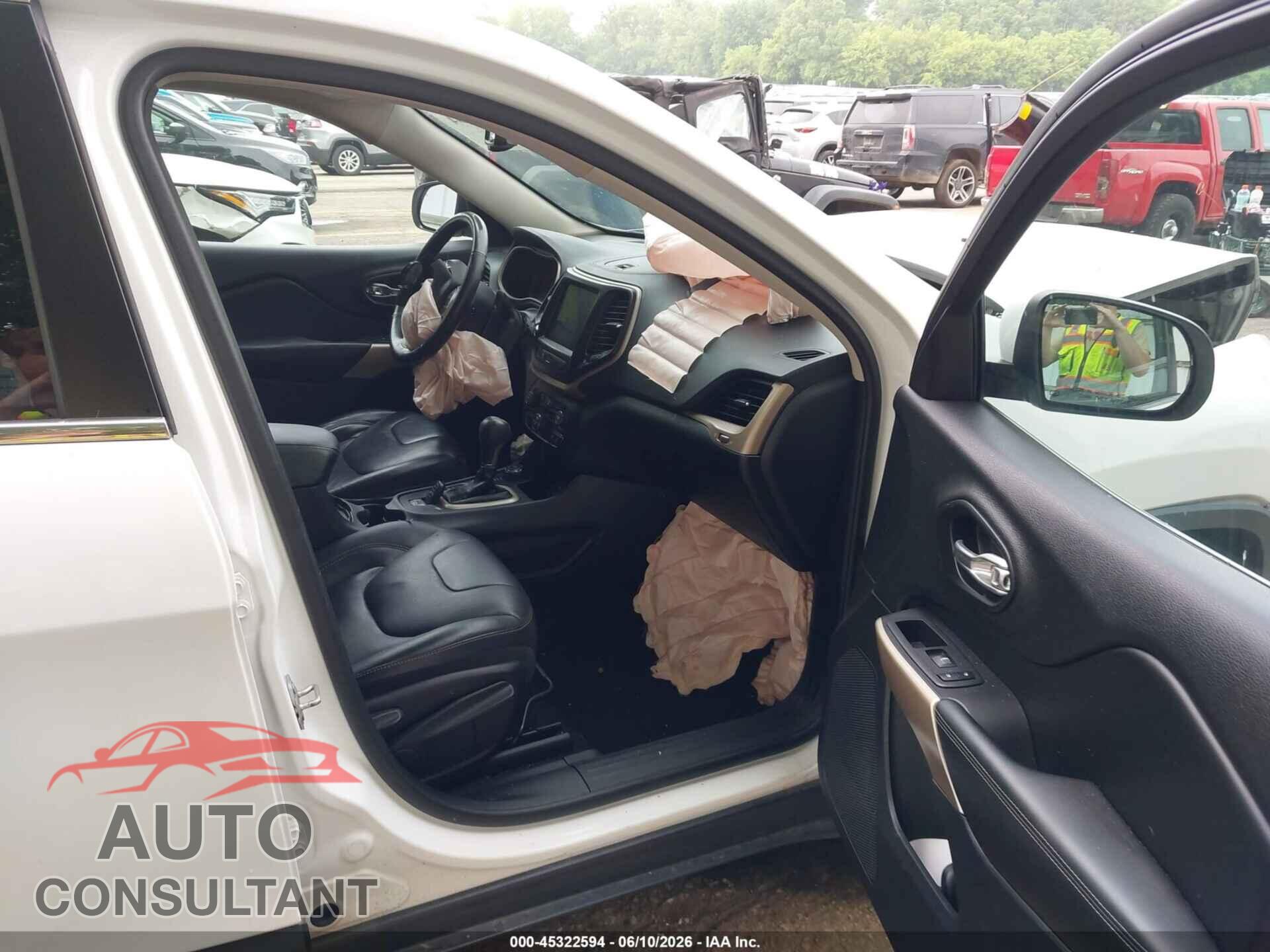 JEEP CHEROKEE 2018 - 1C4PJMDX7JD610112