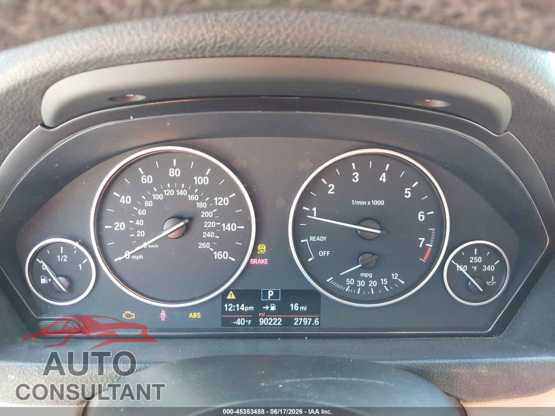 BMW 320I 2016 - WBA8E1G52GNU11339