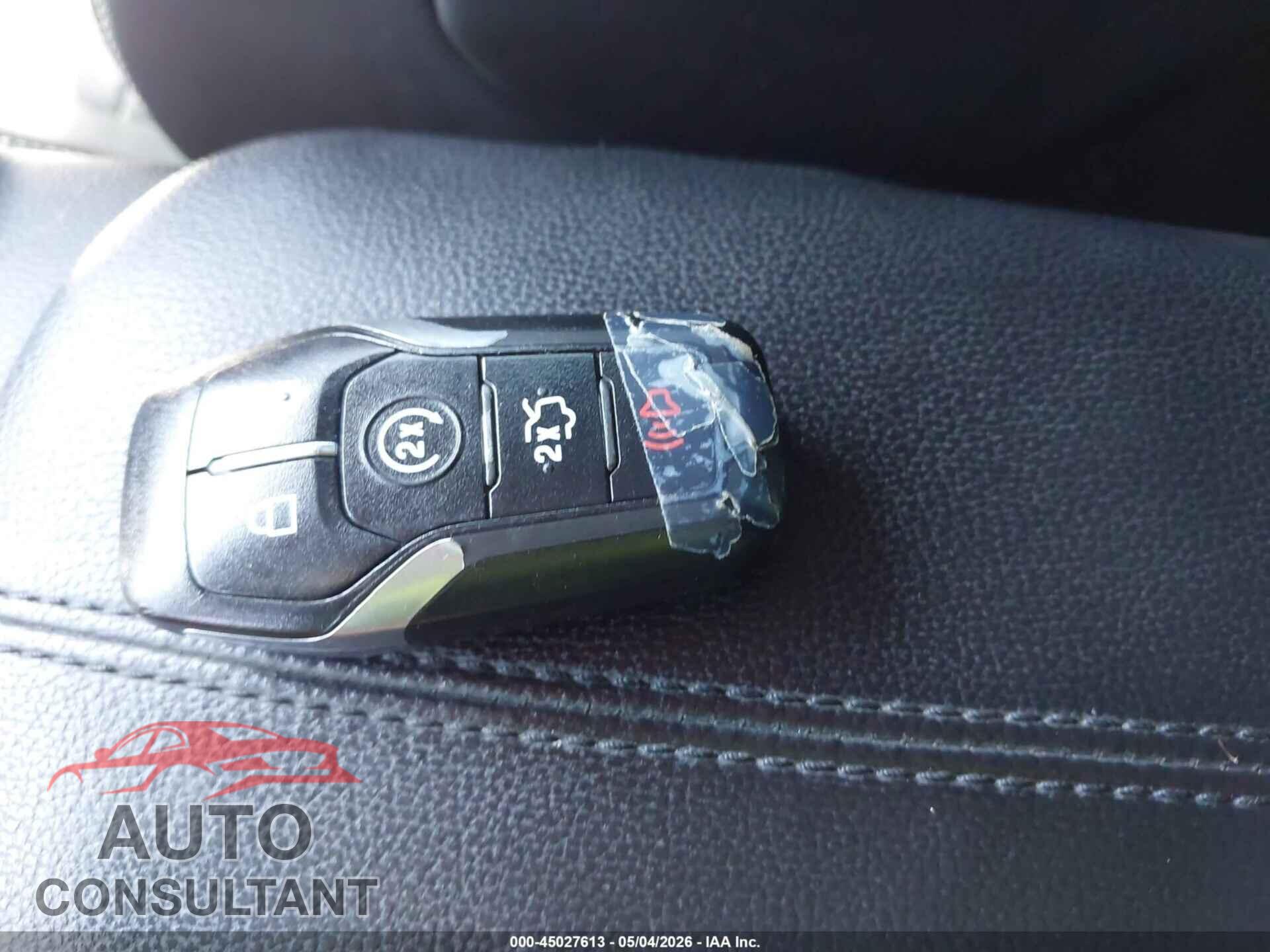 FORD MUSTANG 2015 - 1FA6P8TH5F5350098