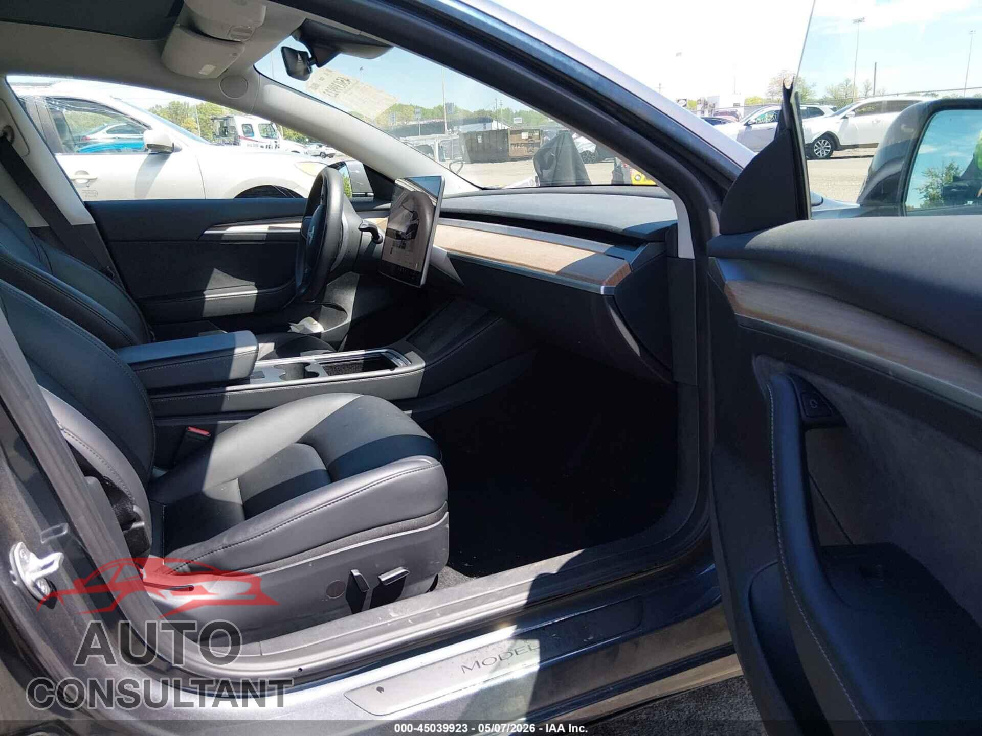 TESLA MODEL 3 2023 - 5YJ3E1EAXPF654540