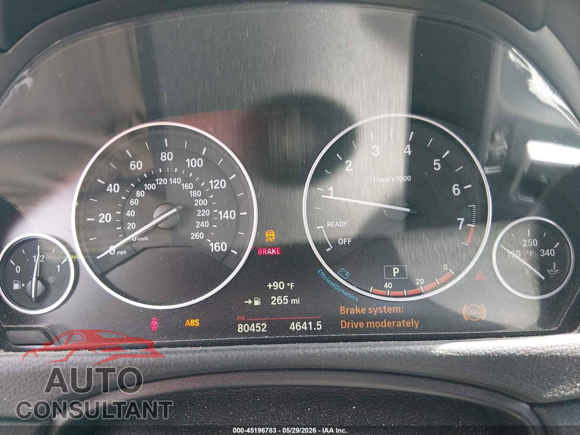 BMW 320I 2015 - WBA3C3G57FNT52959
