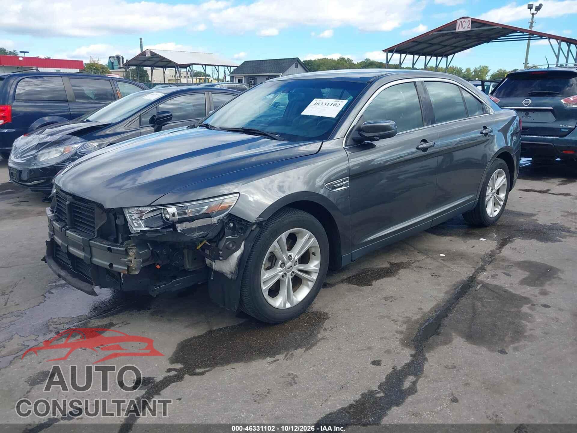 FORD TAURUS 2018 - 1FAHP2E86JG116844