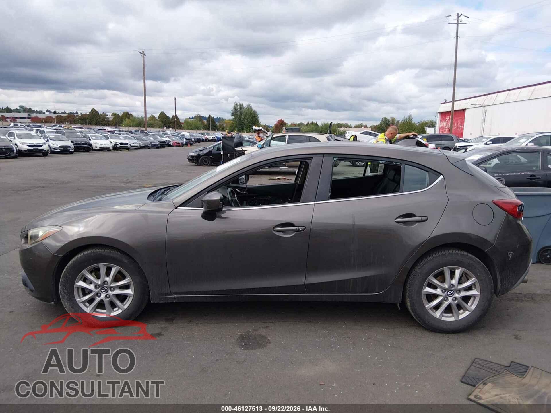 MAZDA MAZDA3 2015 - JM1BM1M76F1244703