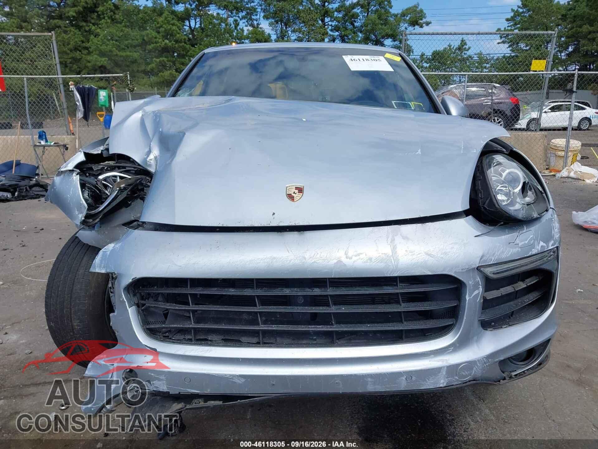 PORSCHE CAYENNE 2017 - WP1AA2A23HKA83760