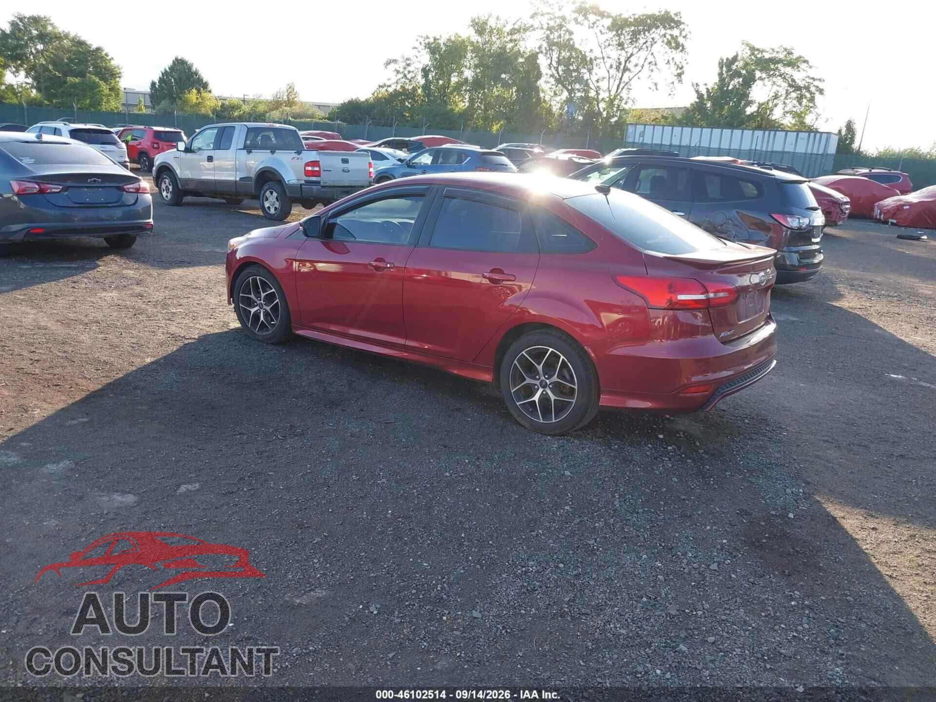 FORD FOCUS 2015 - 1FADP3F26FL298560