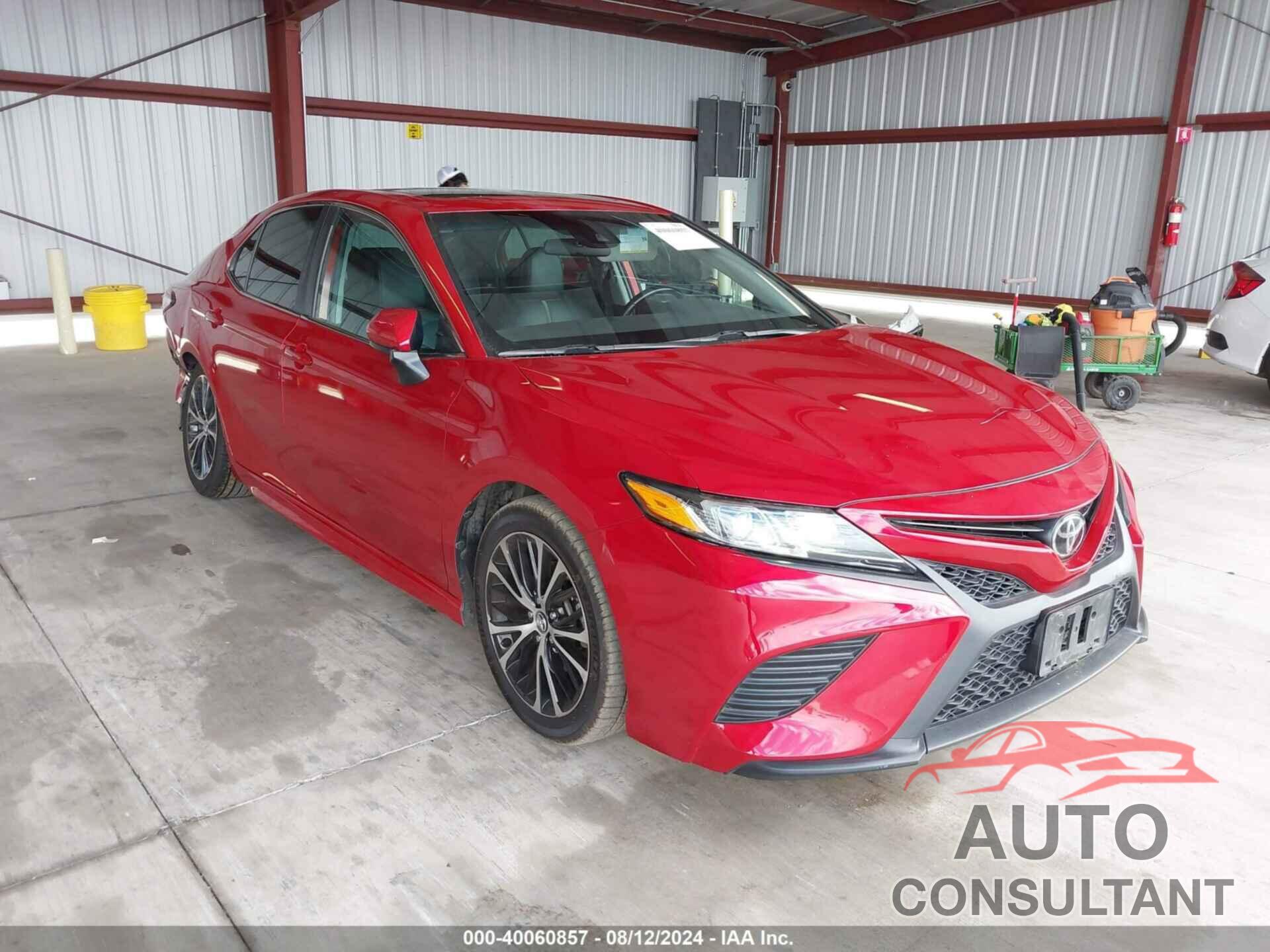 TOYOTA CAMRY 2020 - 4T1G11AK5LU328671
