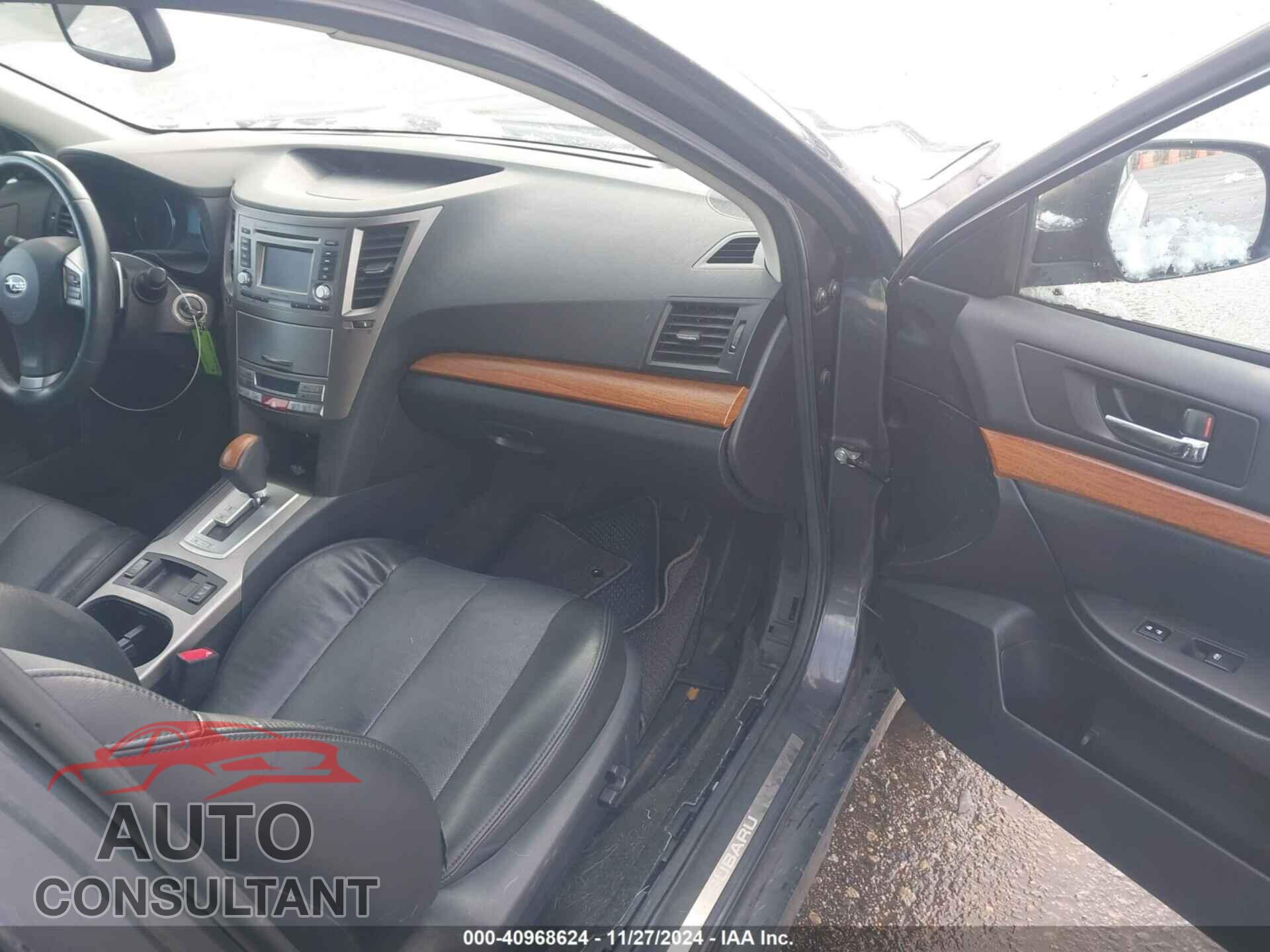 SUBARU OUTBACK 2013 - 4S4BRDKC8D2213104