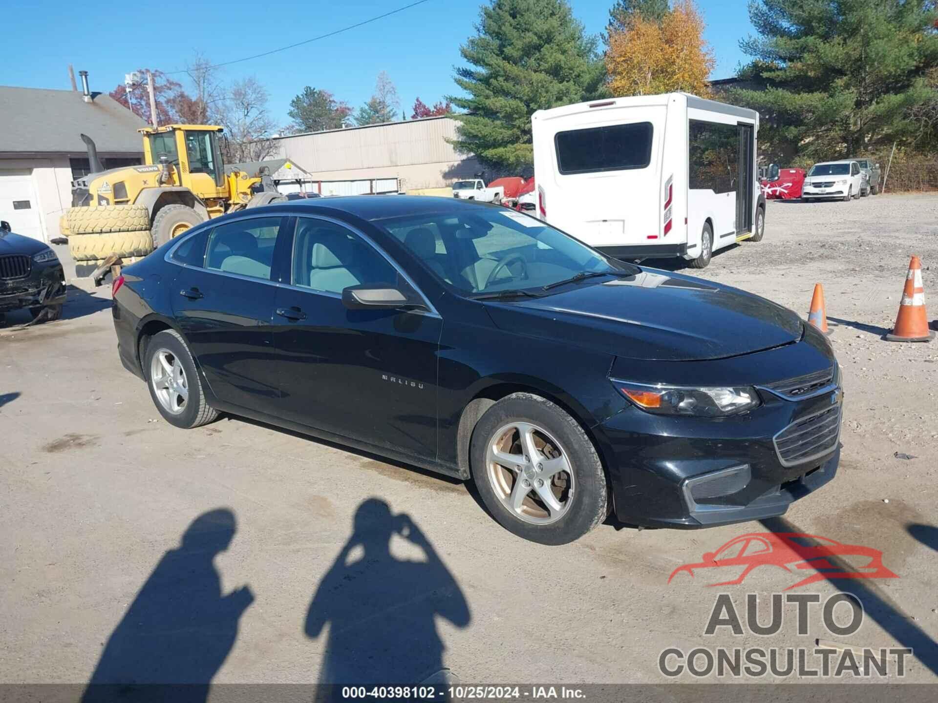 CHEVROLET MALIBU 2017 - 1G1ZB5ST1HF104875