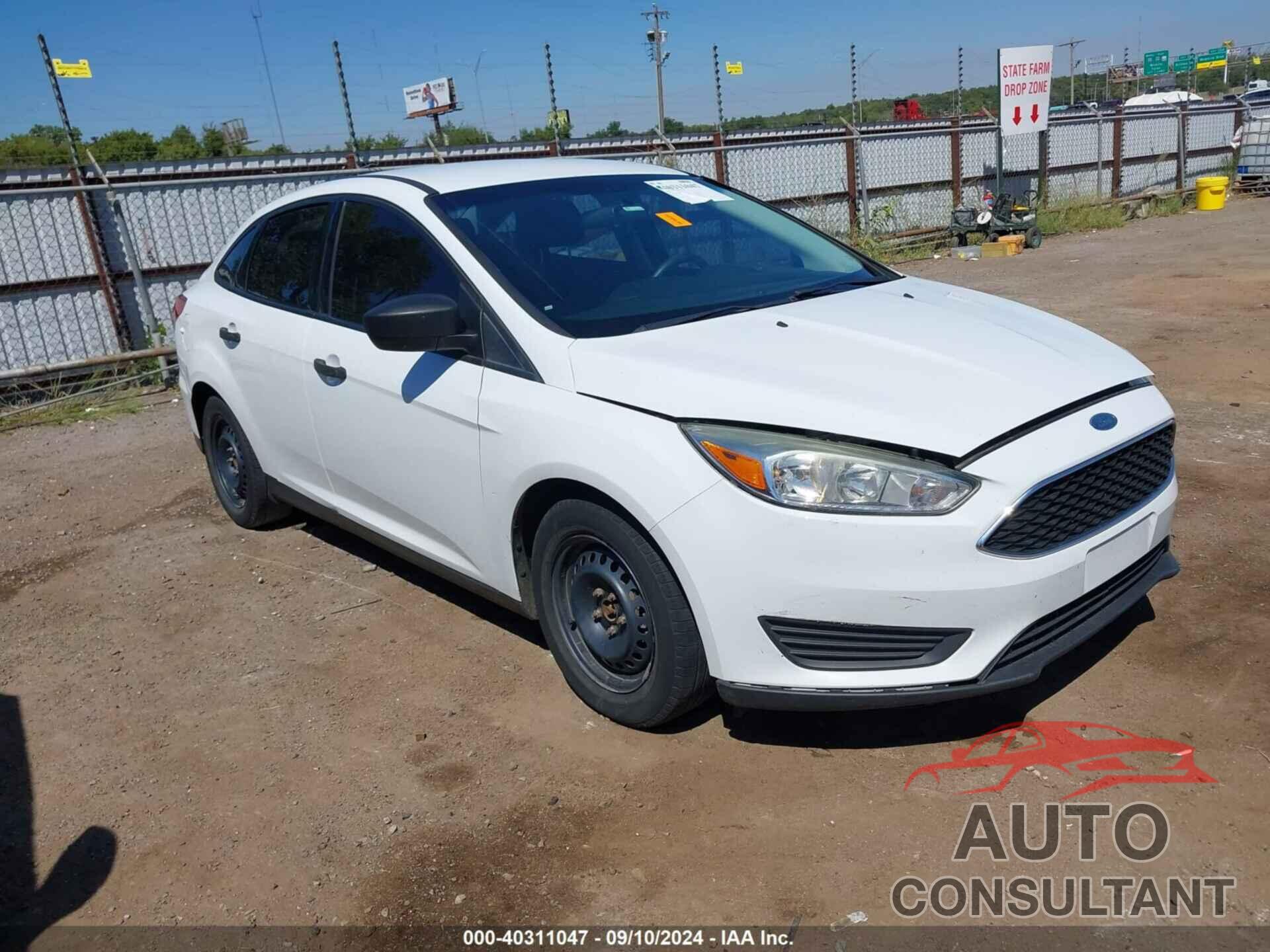 FORD FOCUS 2017 - 1FADP3E27HL214203