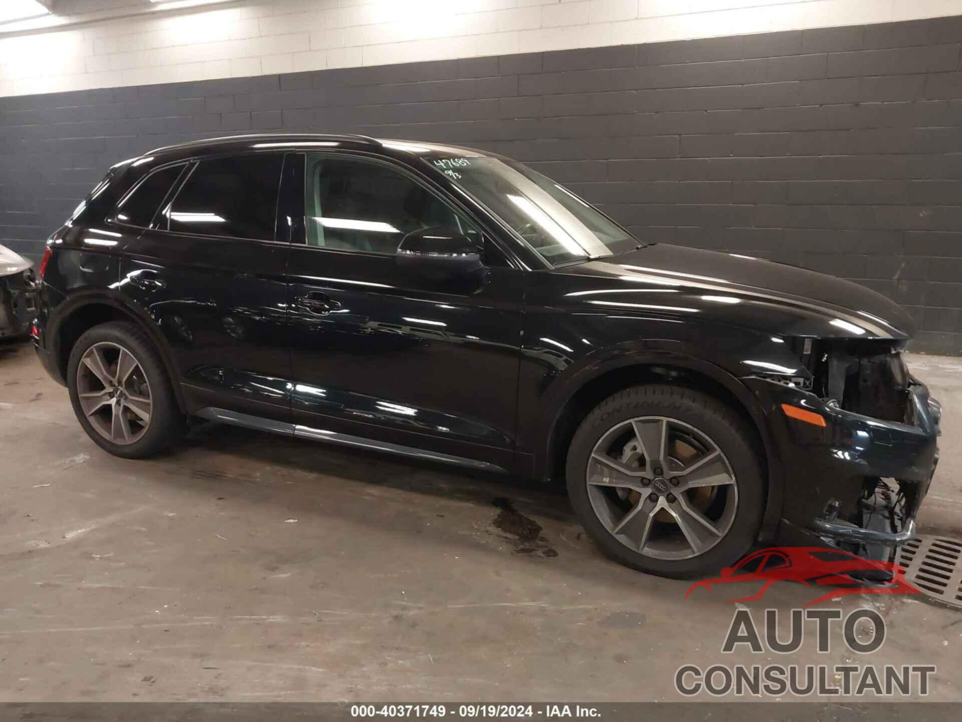 AUDI Q5 2019 - WA1BNAFY4K2088100