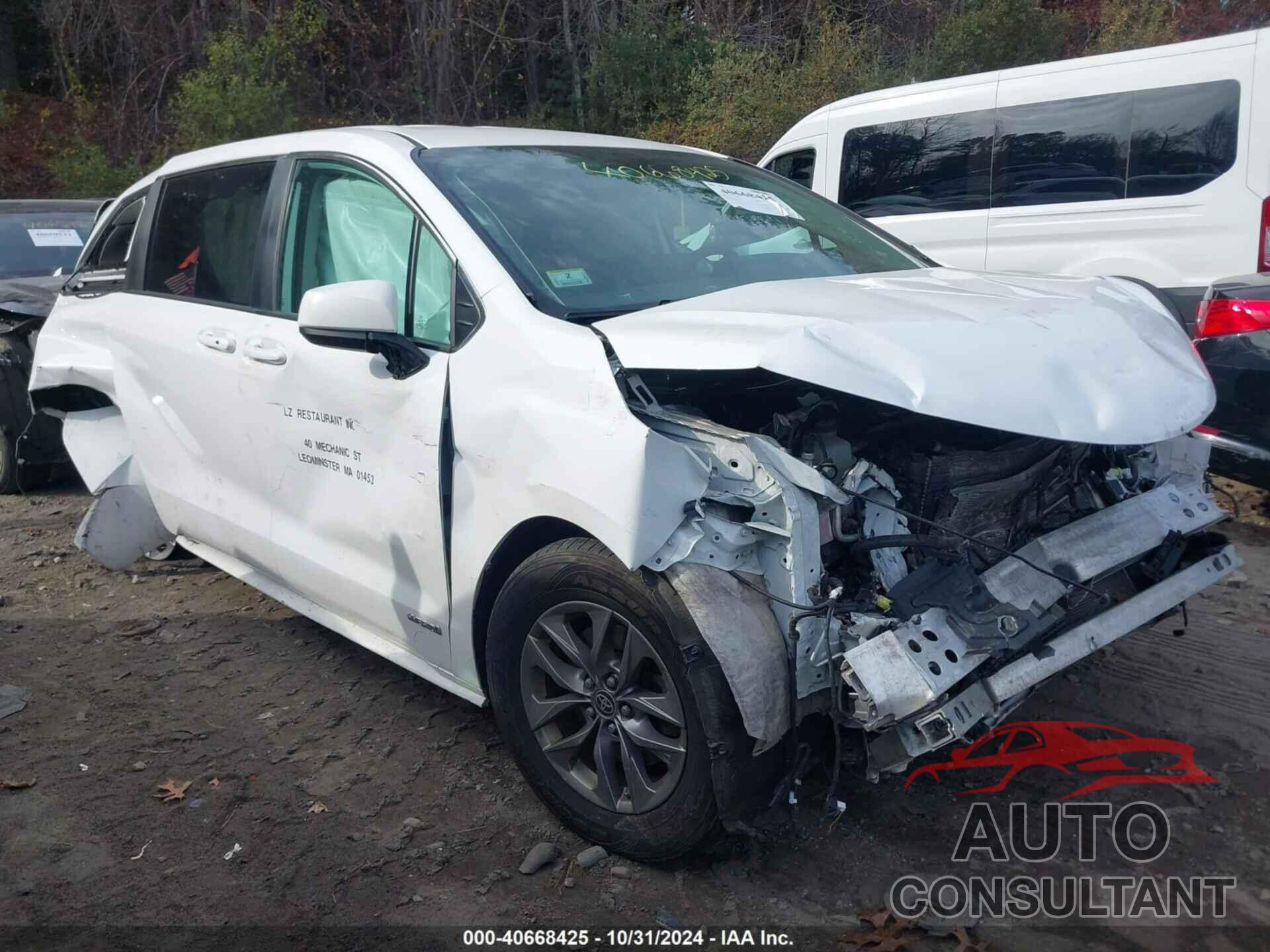 TOYOTA SIENNA 2021 - 5TDKRKEC5MS009745