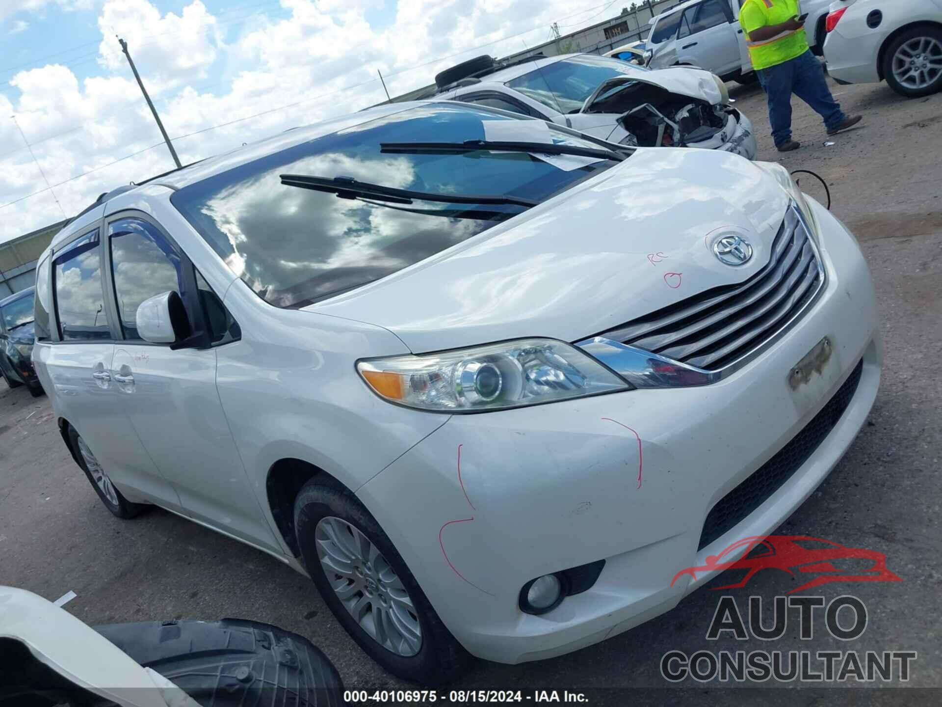 TOYOTA SIENNA 2017 - 5TDYZ3DC6HS863411