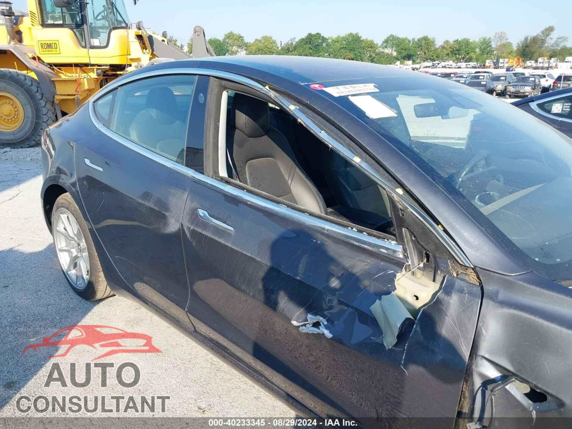 TESLA MODEL 3 2018 - 5YJ3E1EA7JF048247