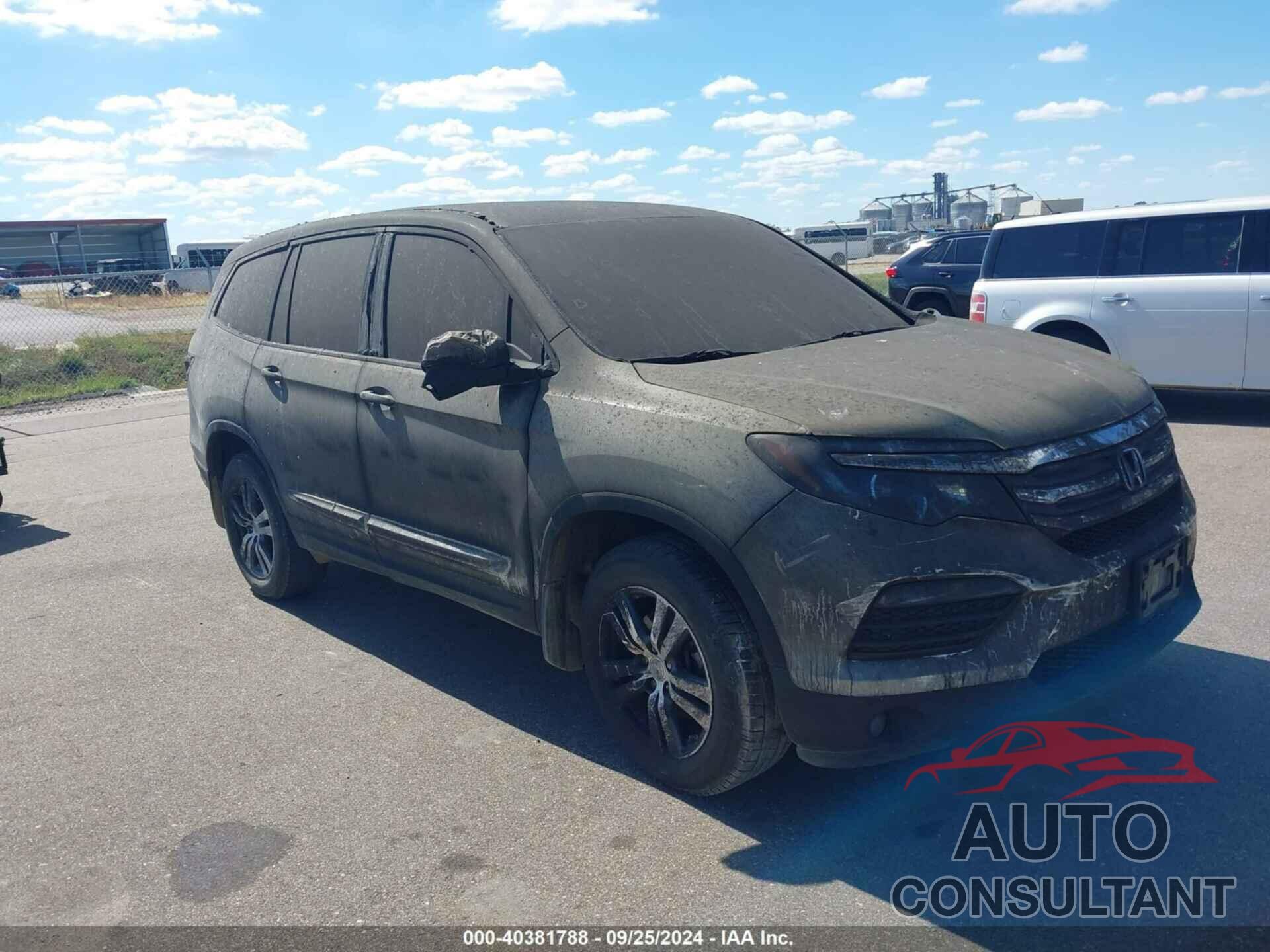 HONDA PILOT 2017 - 5FNYF6H38HB031402