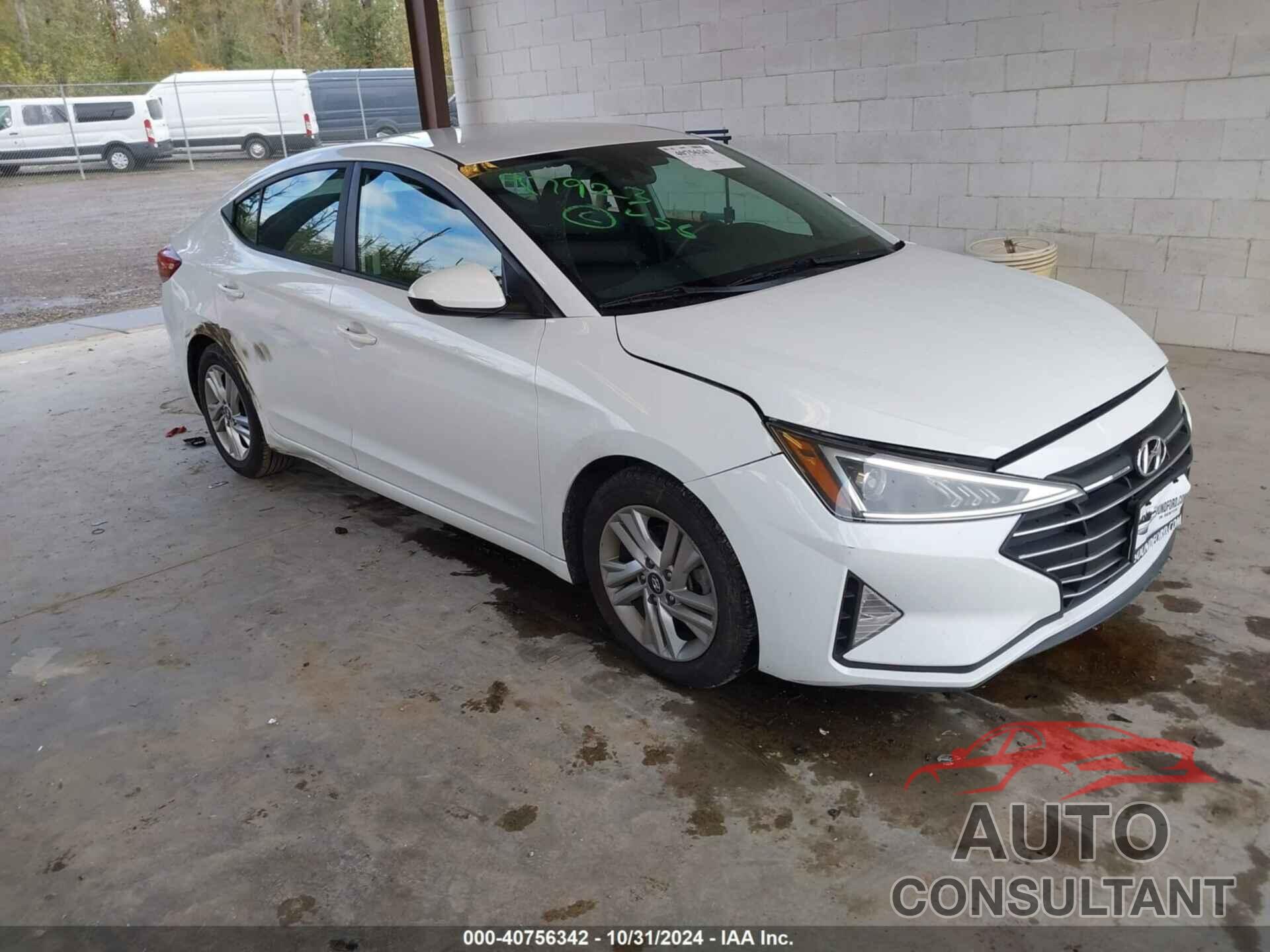 HYUNDAI ELANTRA 2020 - 5NPD84LF4LH577350