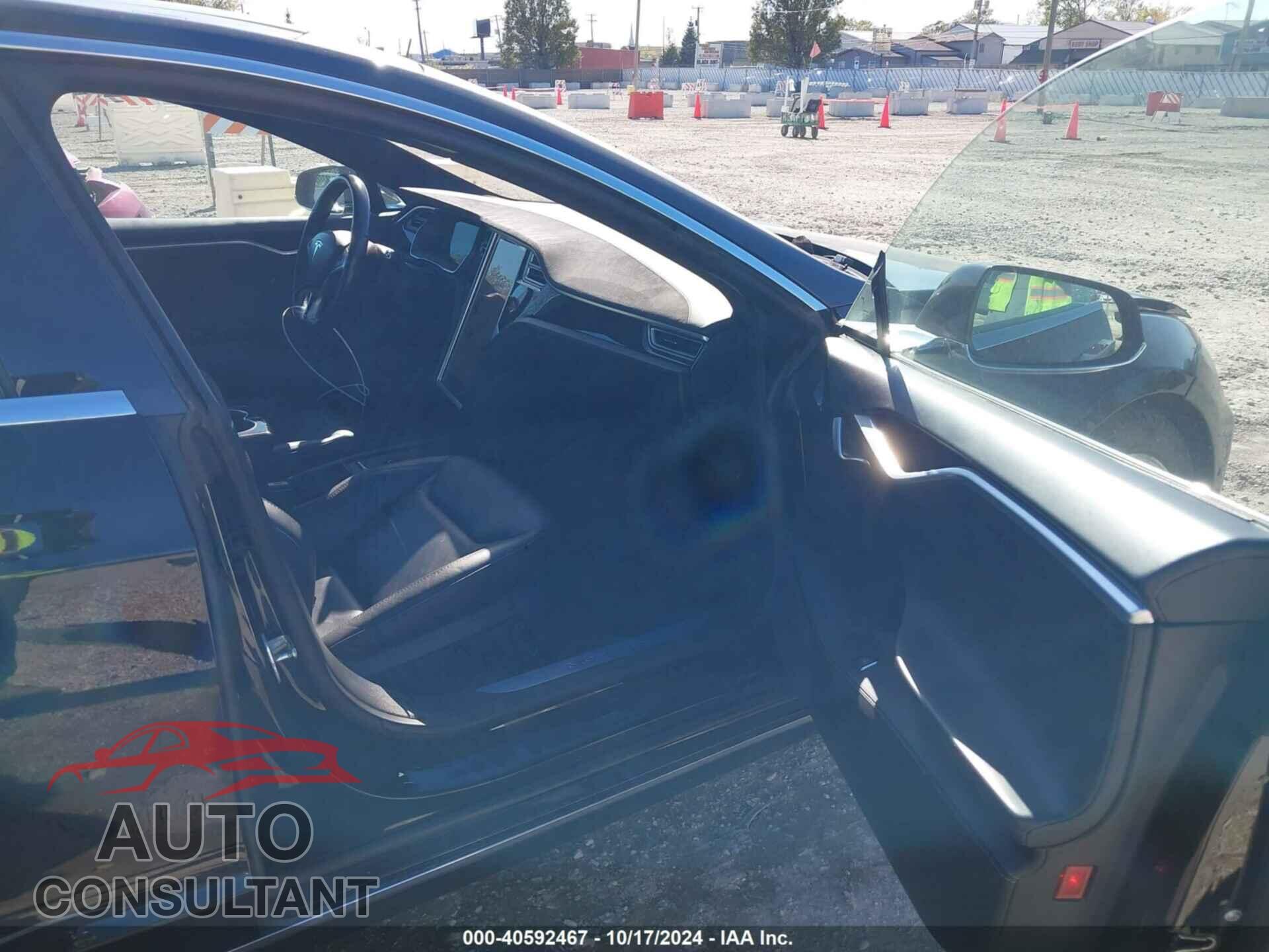 TESLA MODEL S 2016 - 5YJSA1E20GF155486