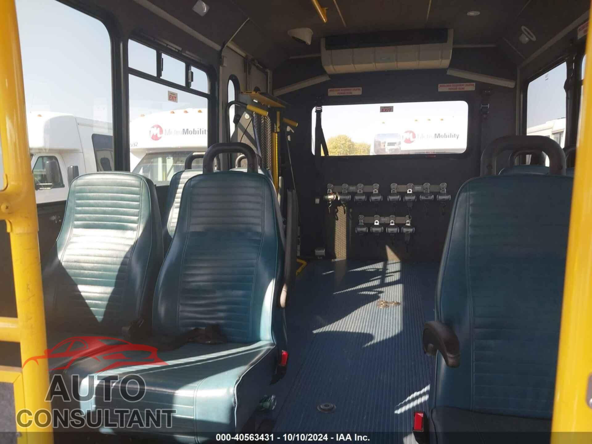 FORD ECONOLINE 2017 - 1FDFE4FS7HDC33627