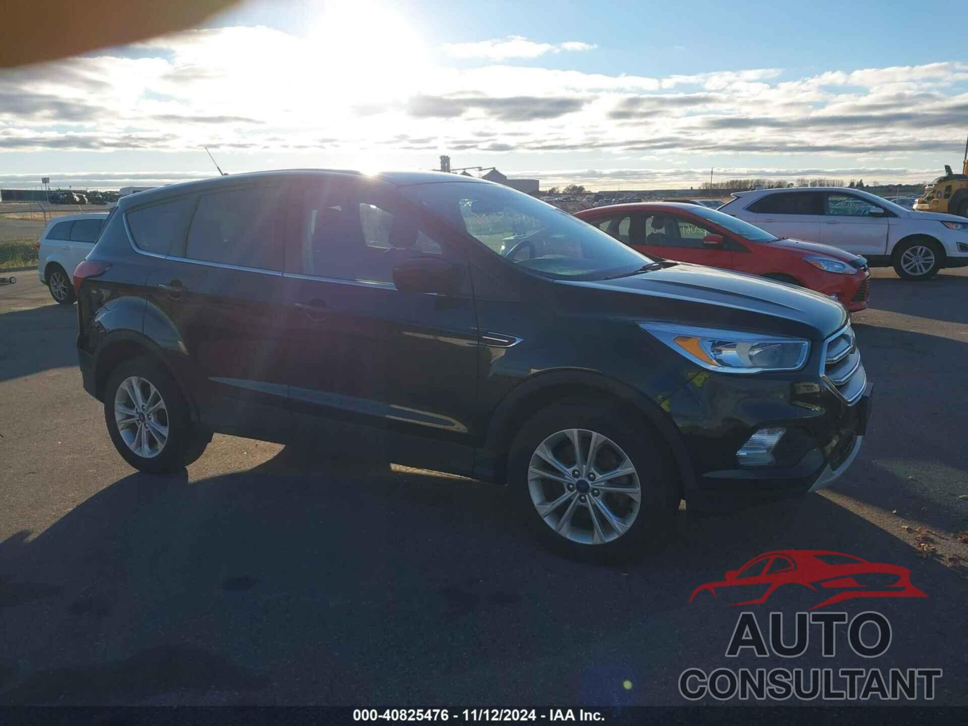 FORD ESCAPE 2019 - 1FMCU9GD3KUB61027