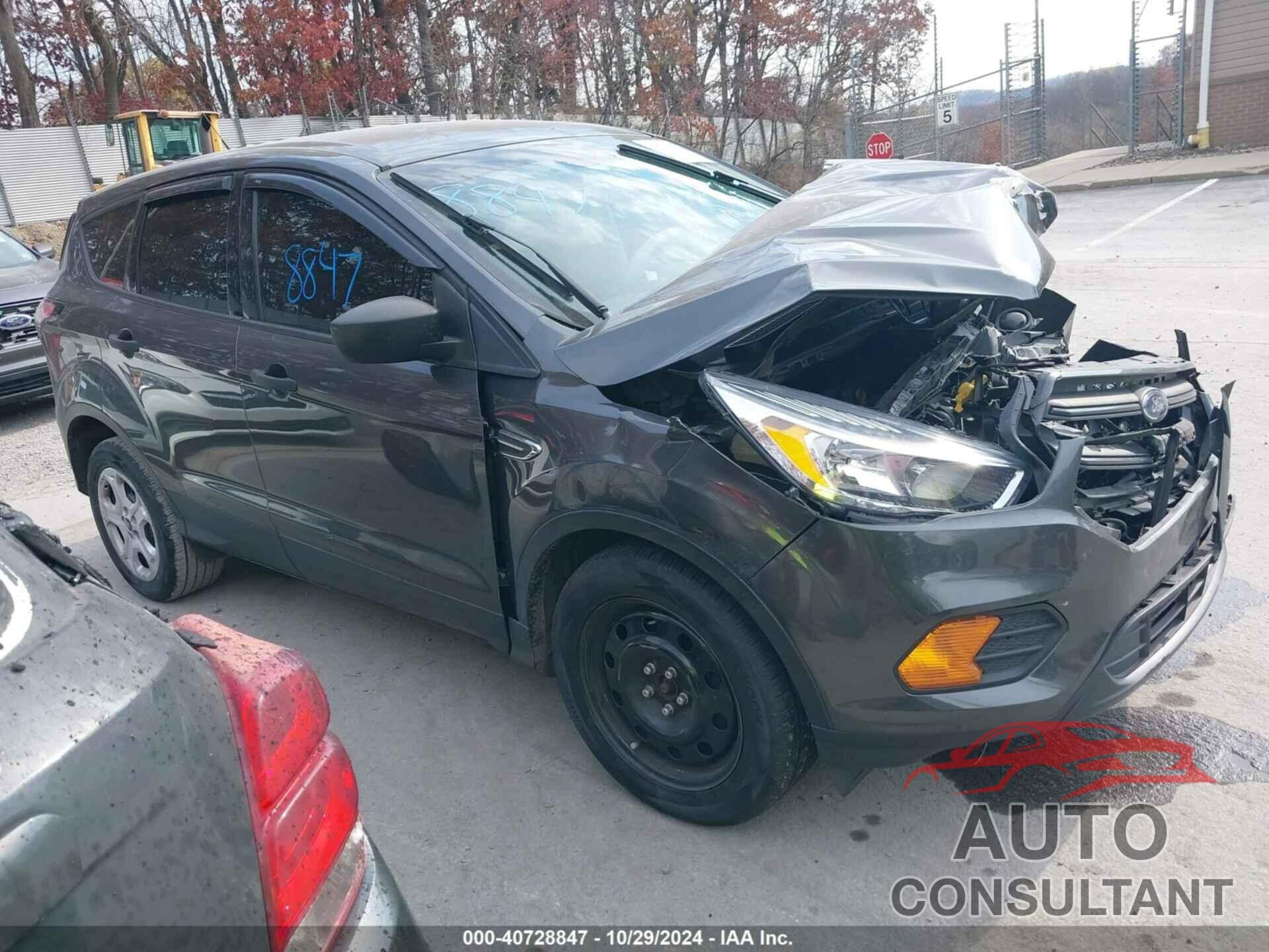 FORD ESCAPE 2017 - 1FMCU0F71HUE28410