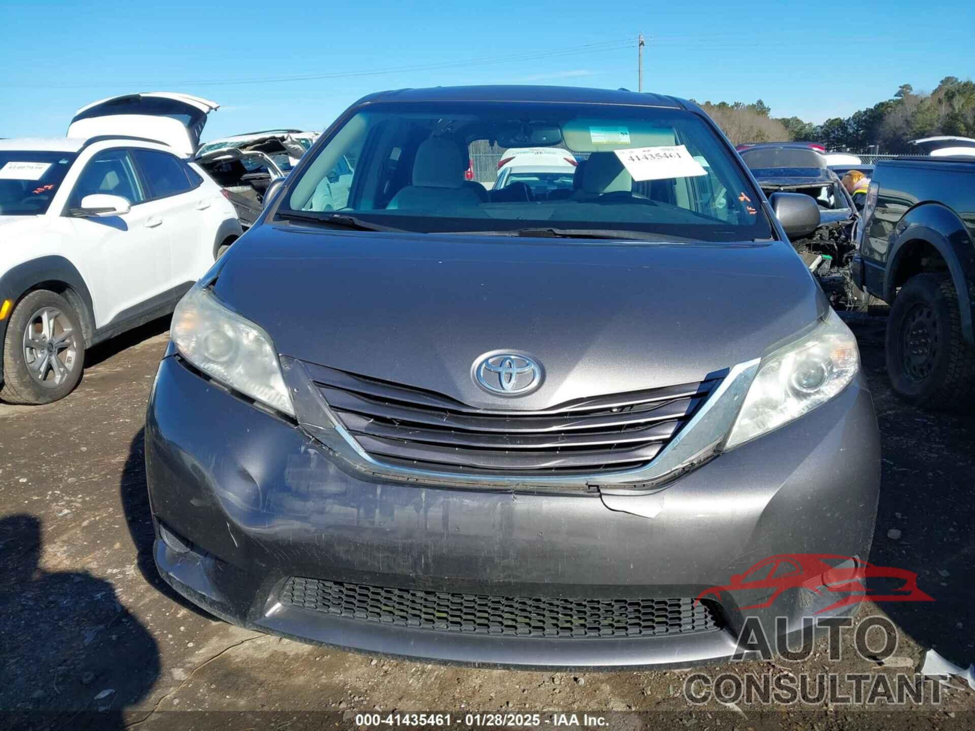 TOYOTA SIENNA 2017 - 5TDKZ3DC9HS772056