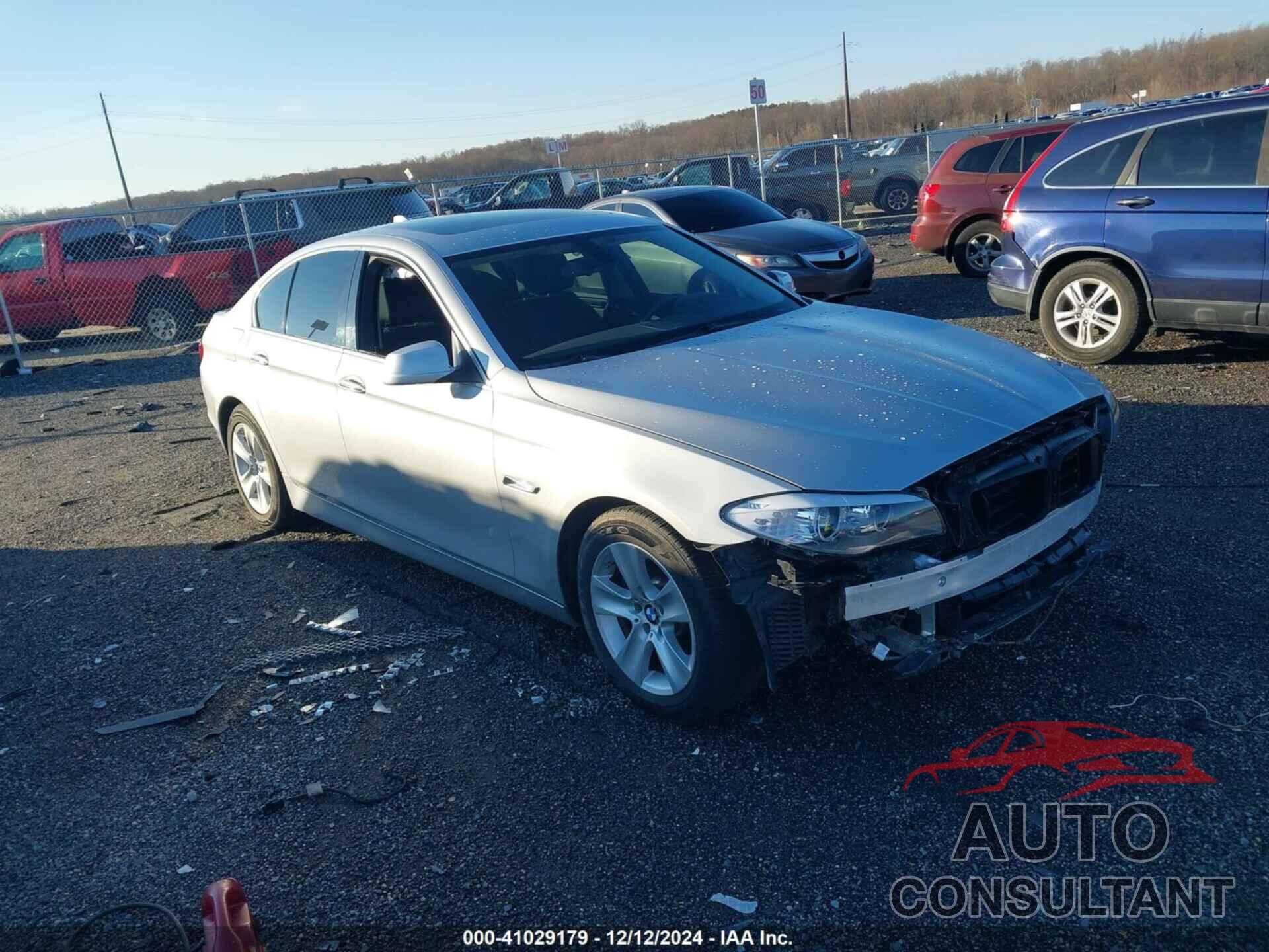 BMW 528 2011 - WBAFR1C58BC747163